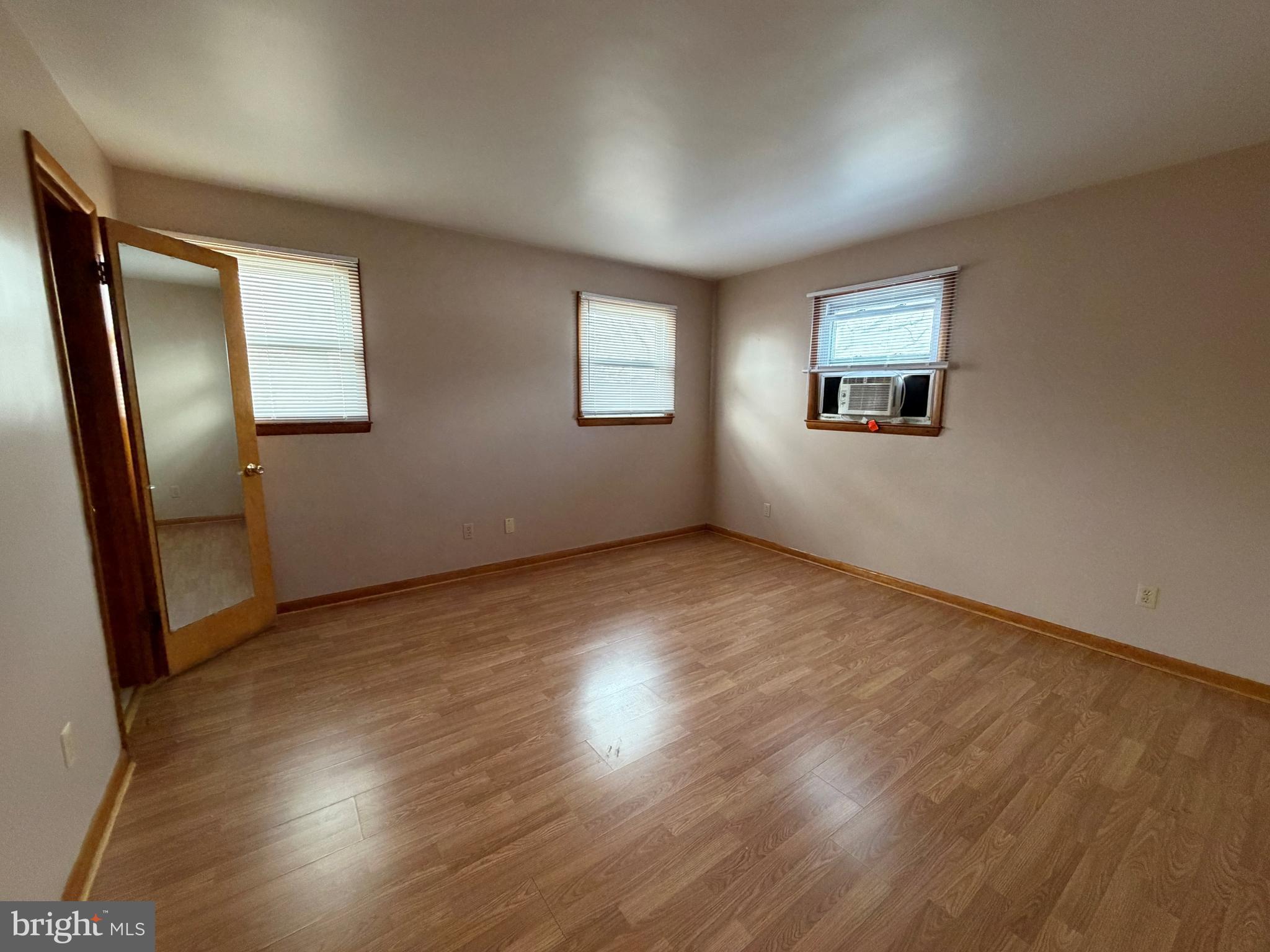 LAURICH ACRES - Residential