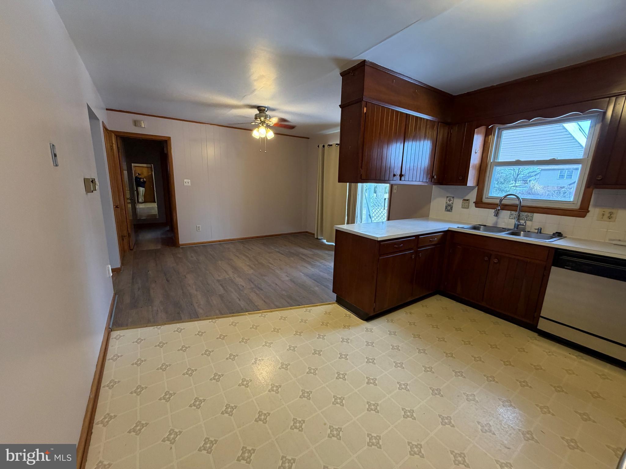 LAURICH ACRES - Residential