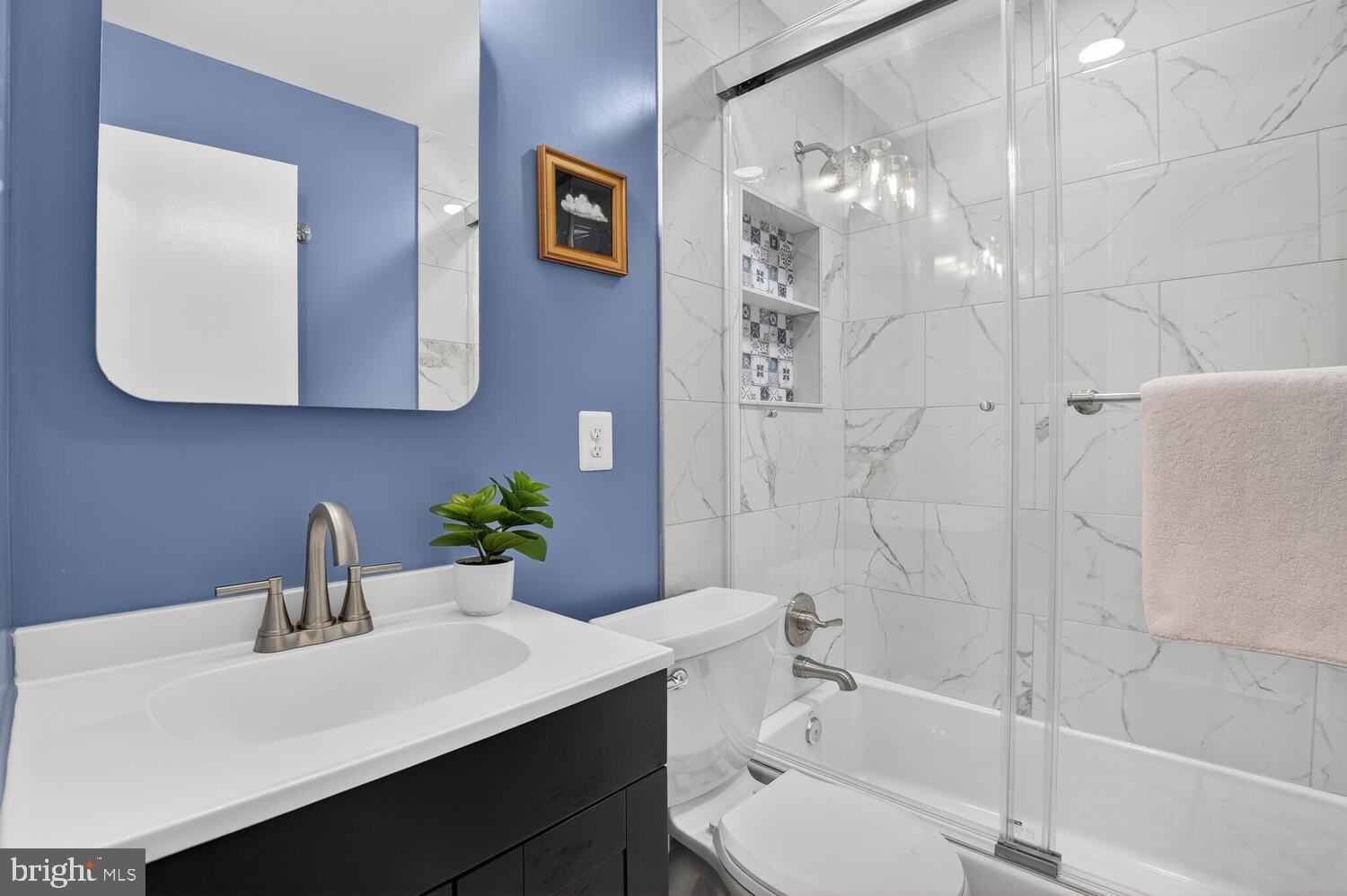 REGENCY ESTATES - Residential