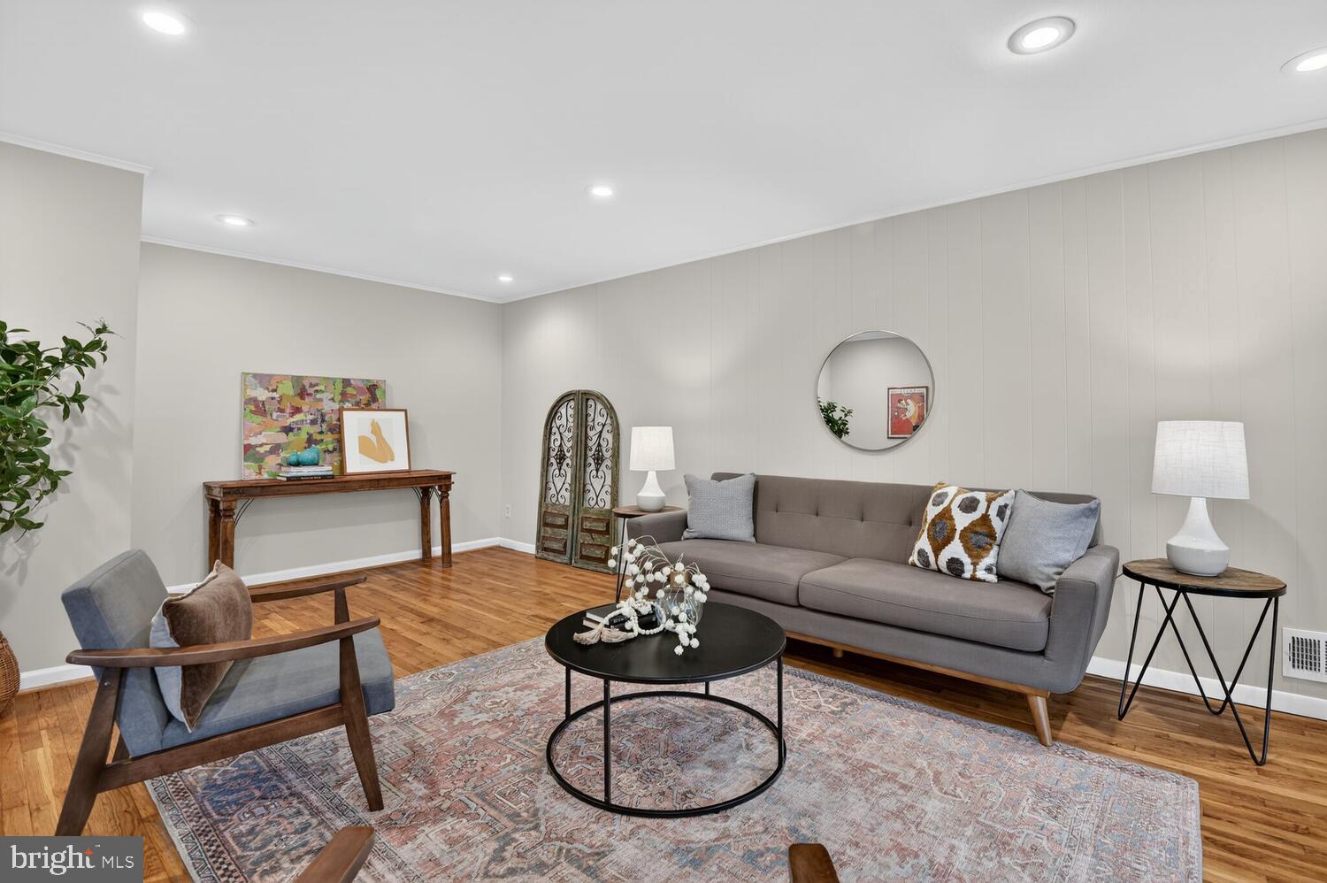 REGENCY ESTATES - Residential