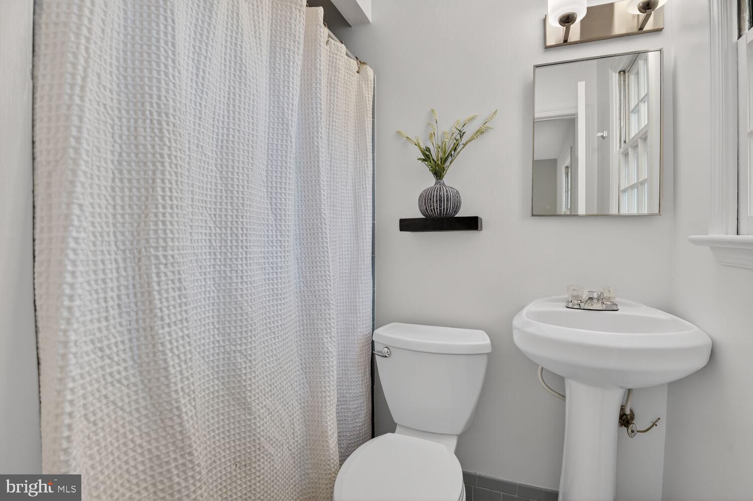 REGENCY ESTATES - Residential