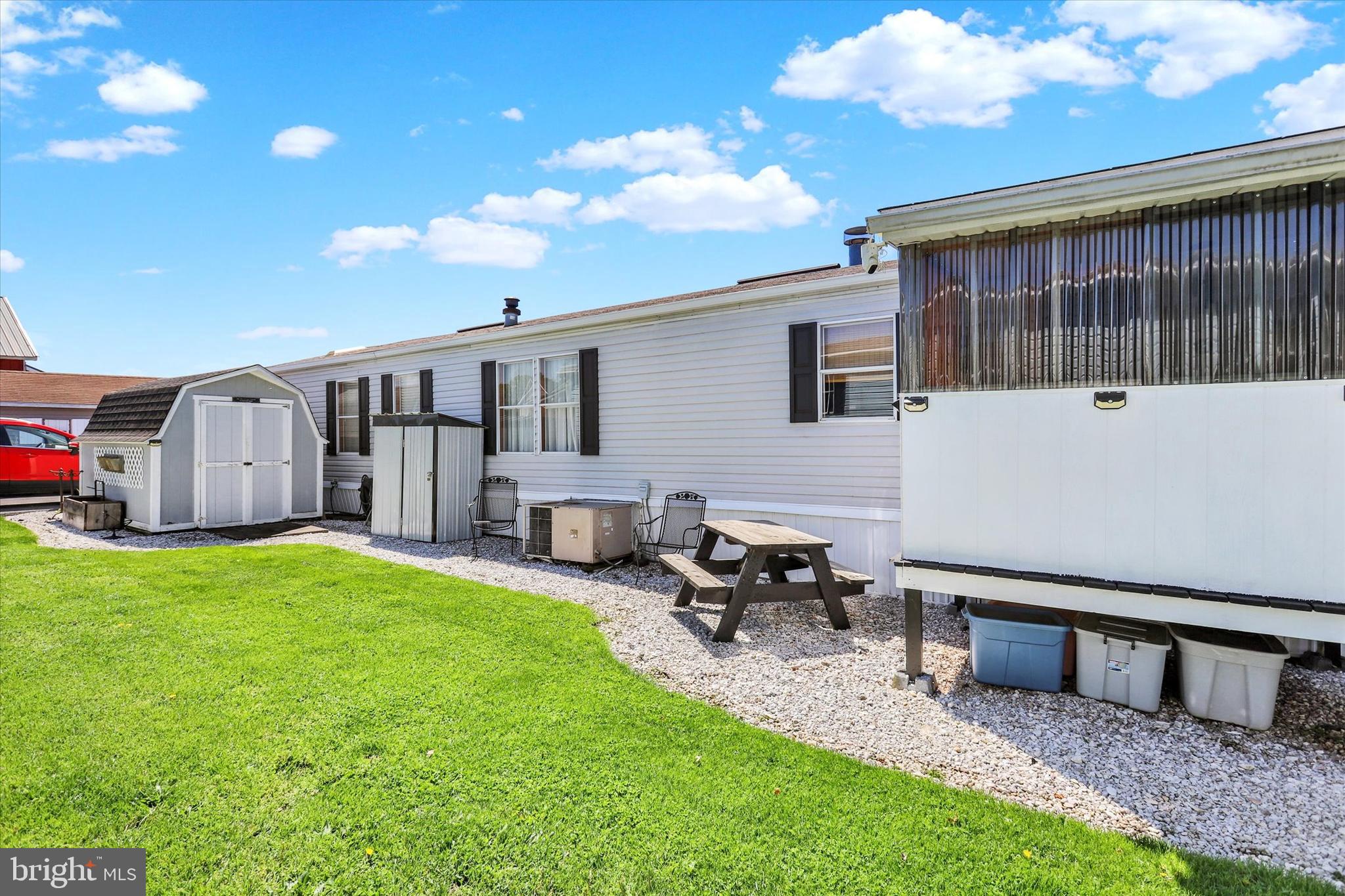 649 FRANKLIN STREET N 120