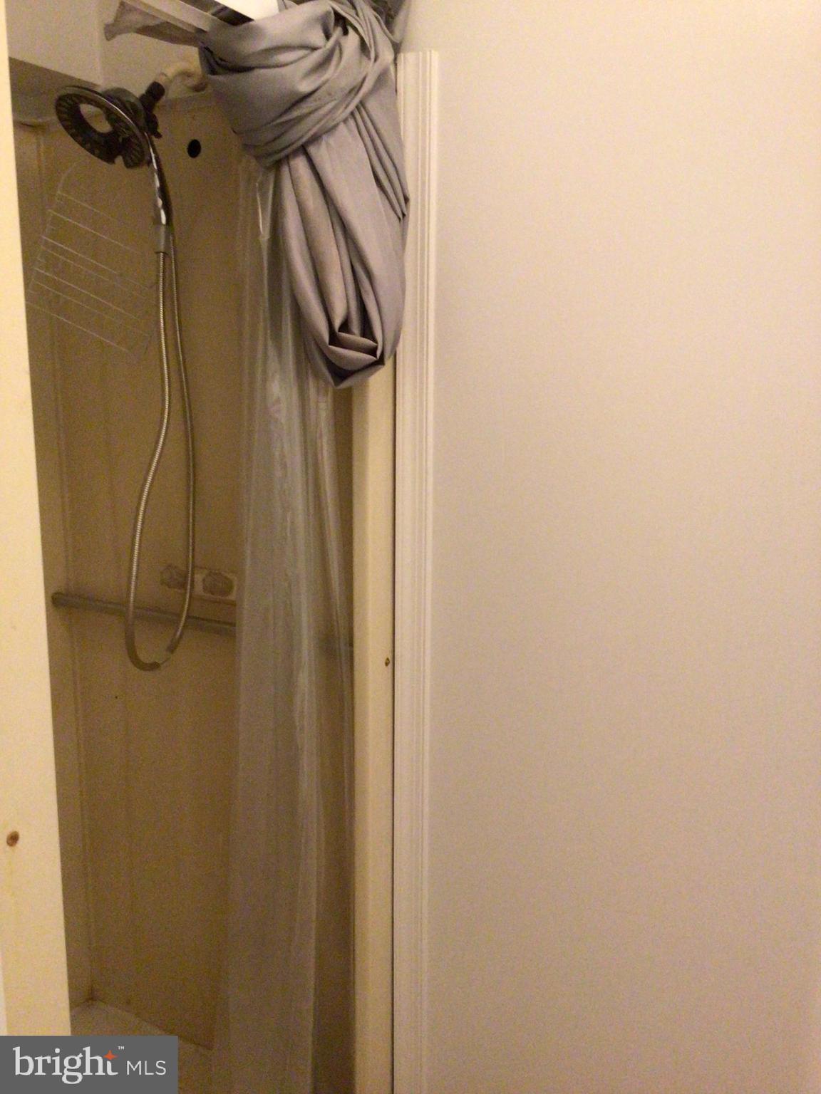 NEWBRIDGE PLAT 10 - Residential Lease