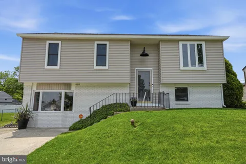 618 S Oxford Valley Road, Fairless Hills, PA MLS: PABU2120552