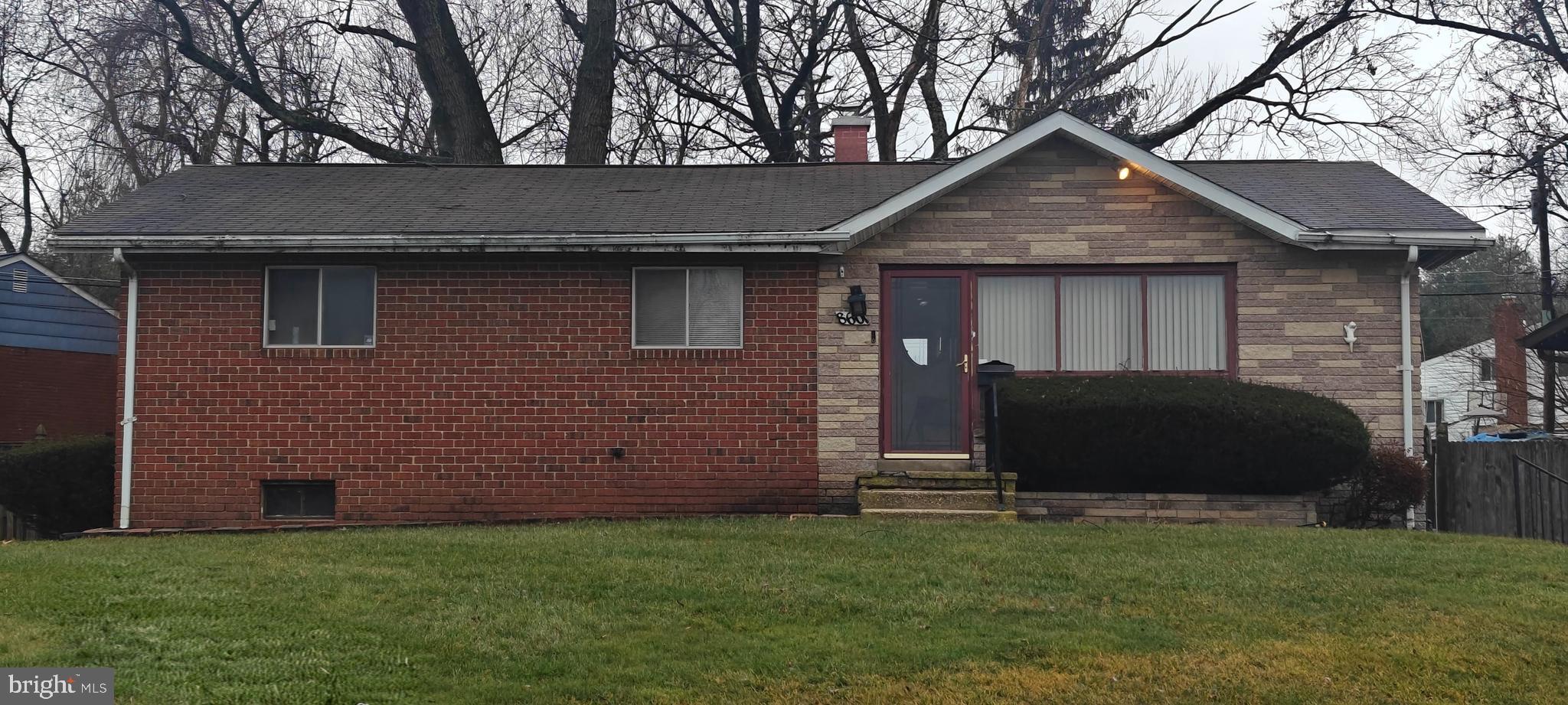 LIBERTY MANOR - Residential