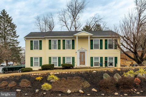 Photo of 67 Oriole Drive, STEVENS, PA 17578 (MLS # PALA2065272)