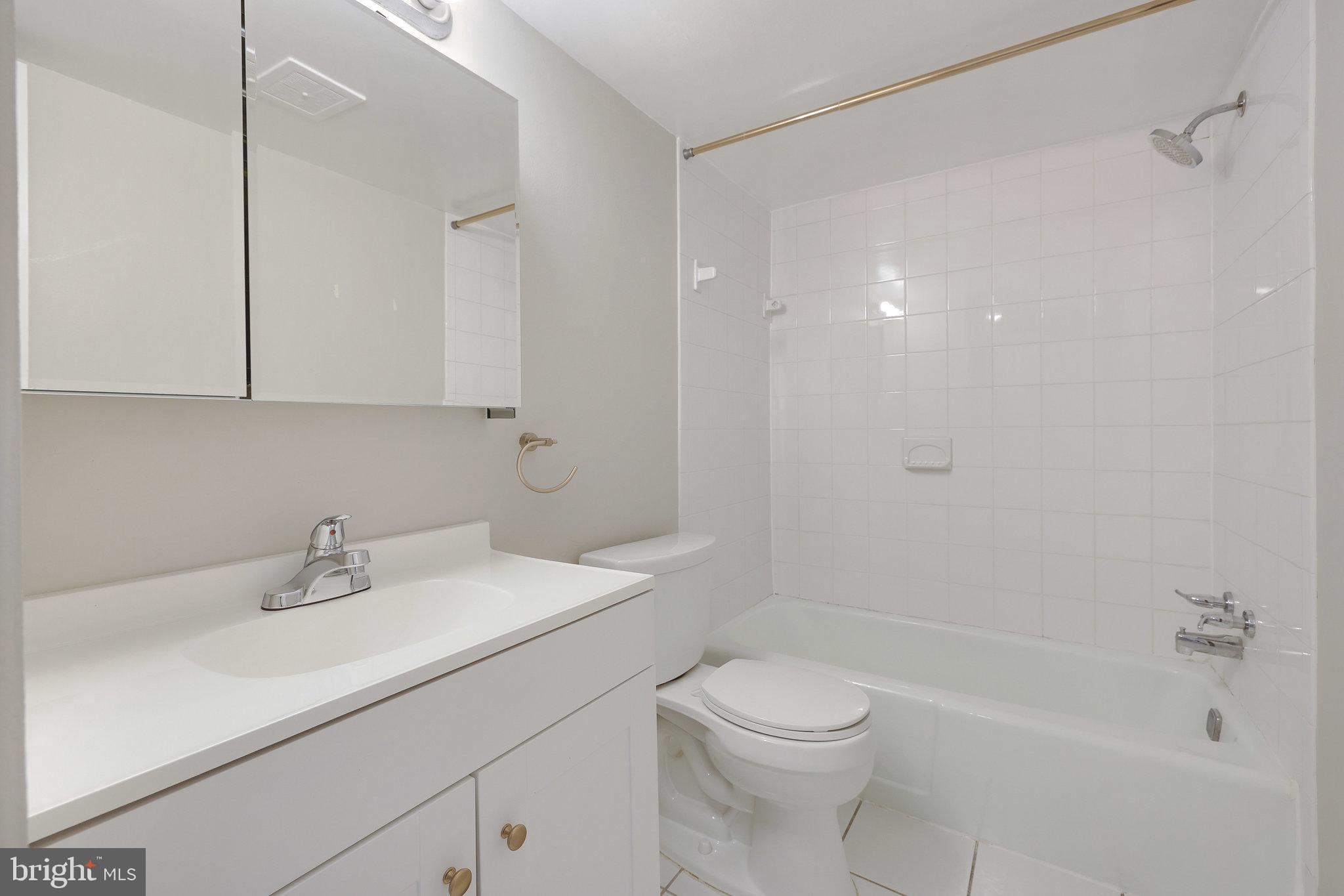 NORTHGATE CONDO - Residential