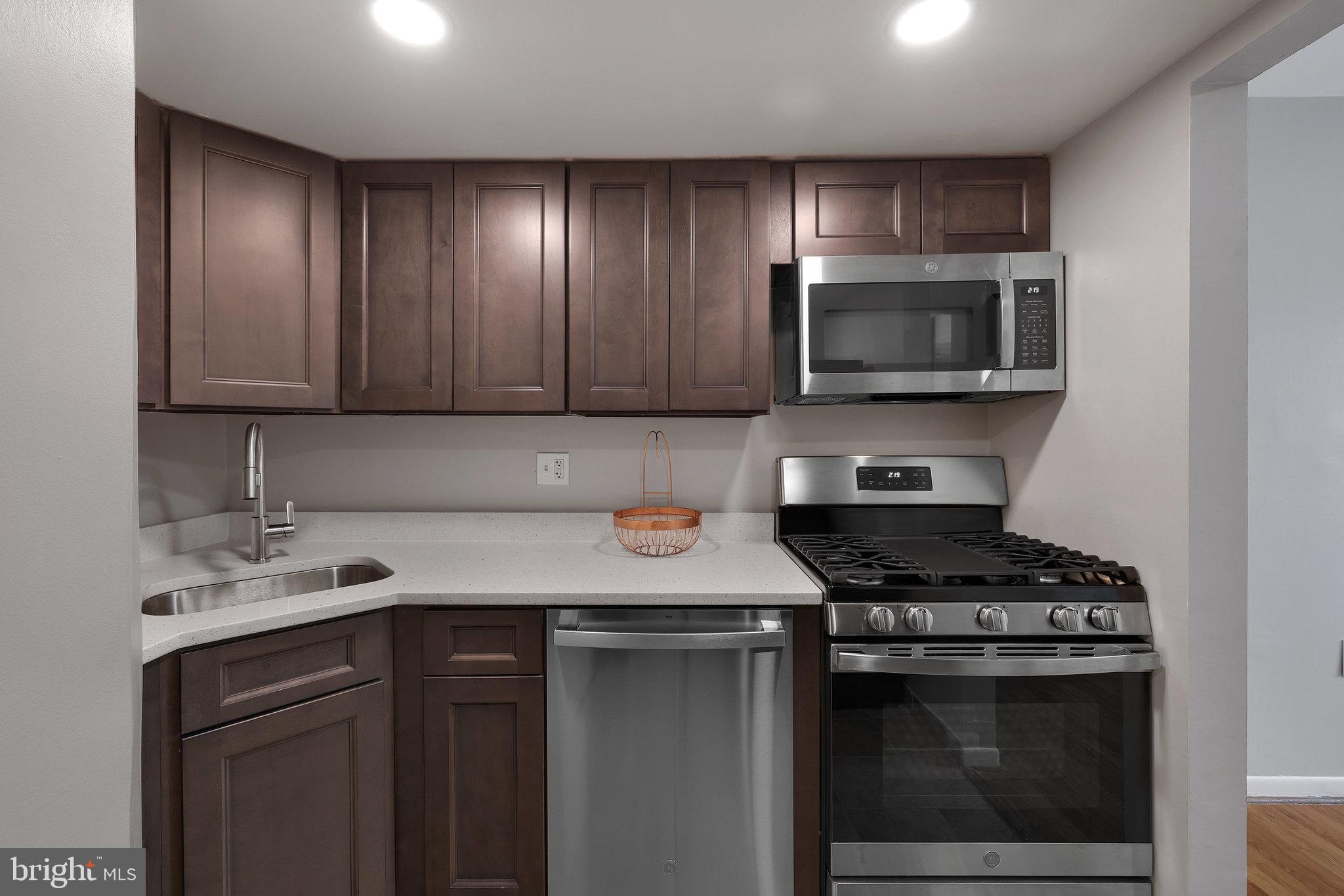 NORTHGATE CONDO - Residential