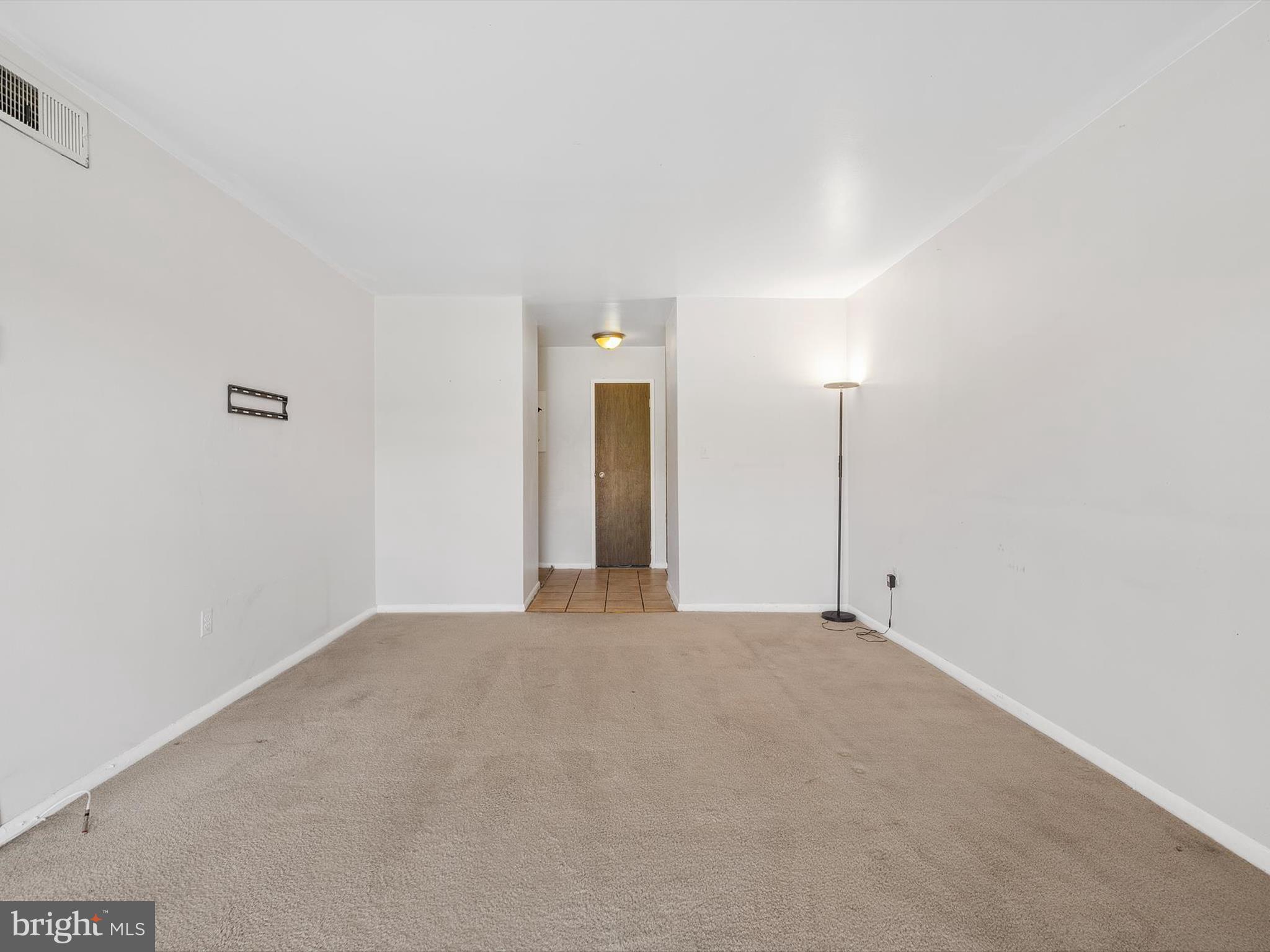 HUNTING RIDGE CONDOMINIUM - Residential