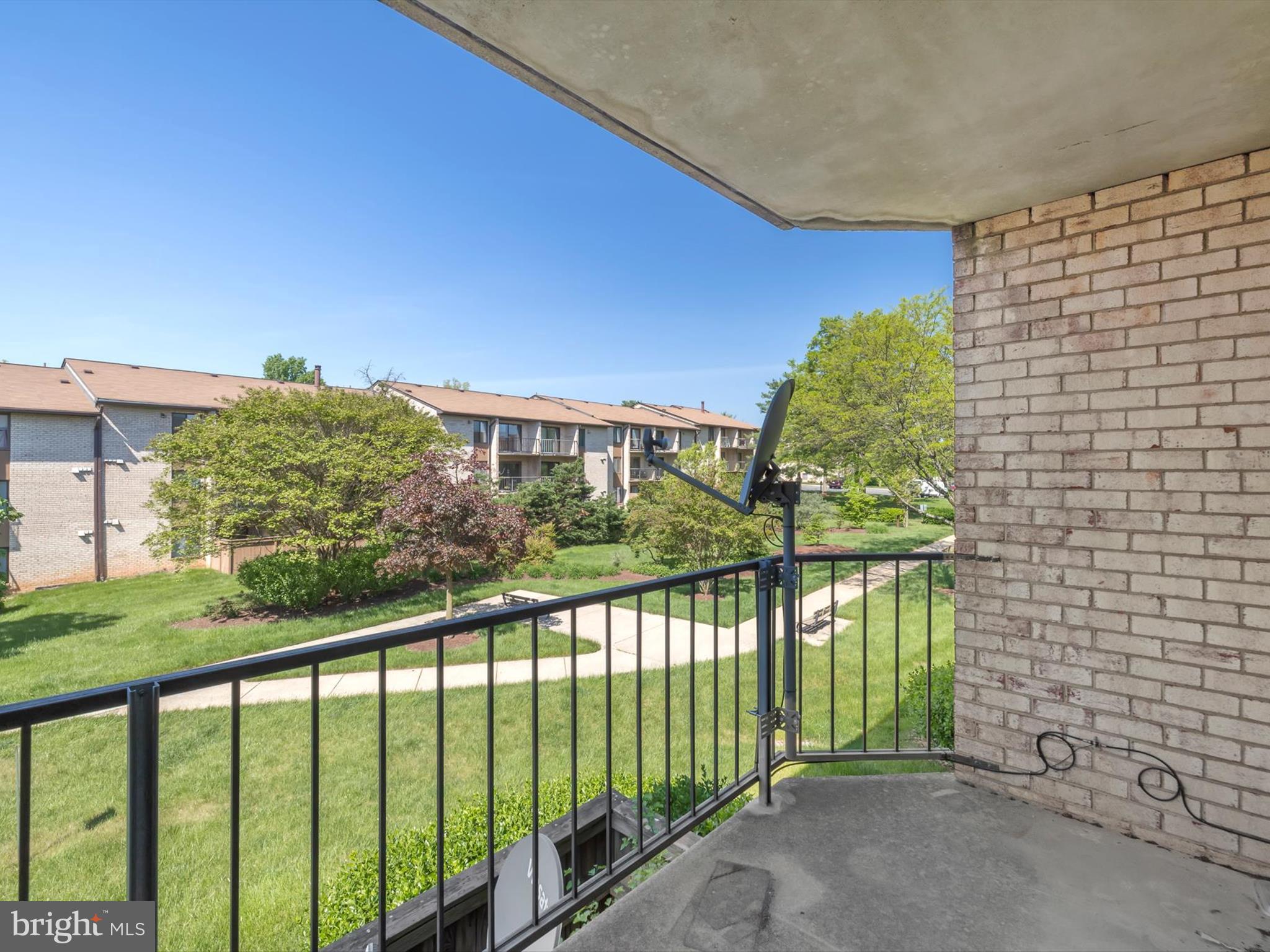 HUNTING RIDGE CONDOMINIUM - Residential