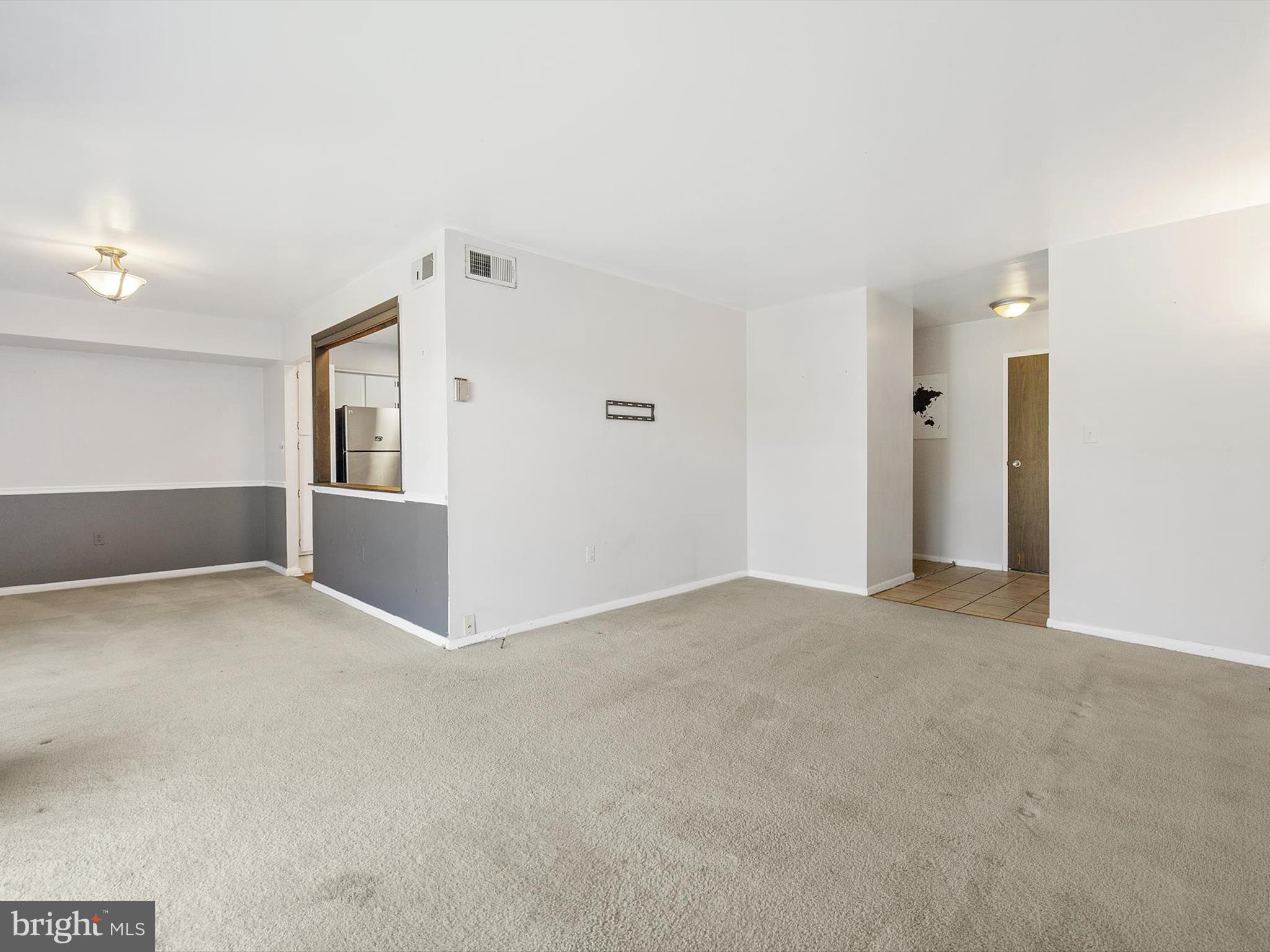 HUNTING RIDGE CONDOMINIUM - Residential