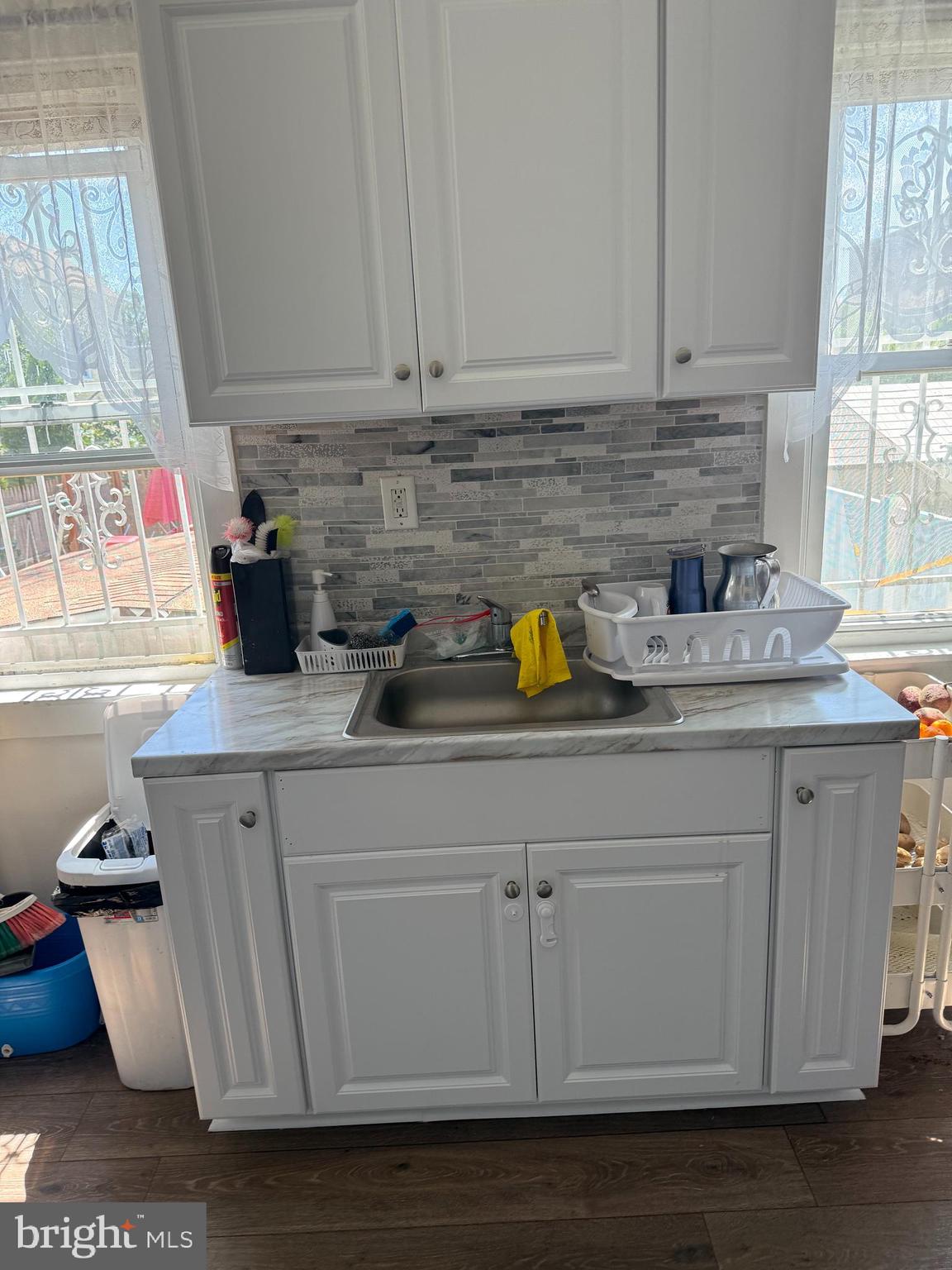 LAWNDALE - Residential