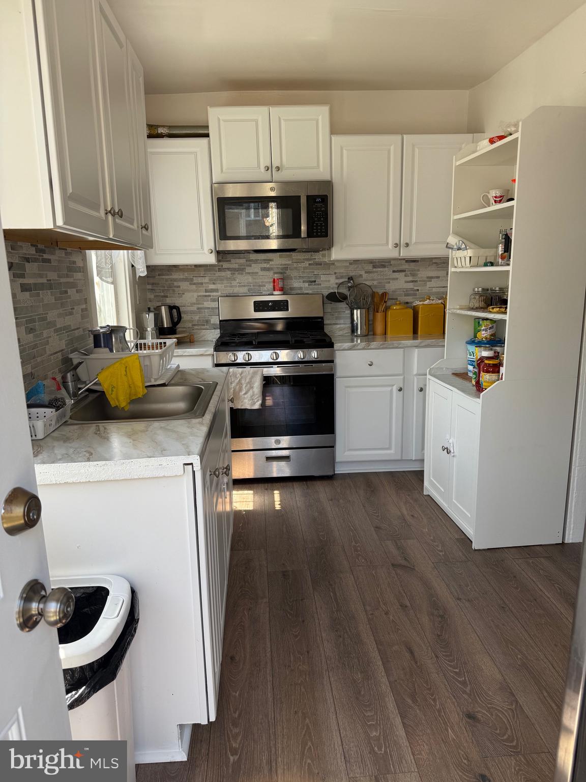 LAWNDALE - Residential