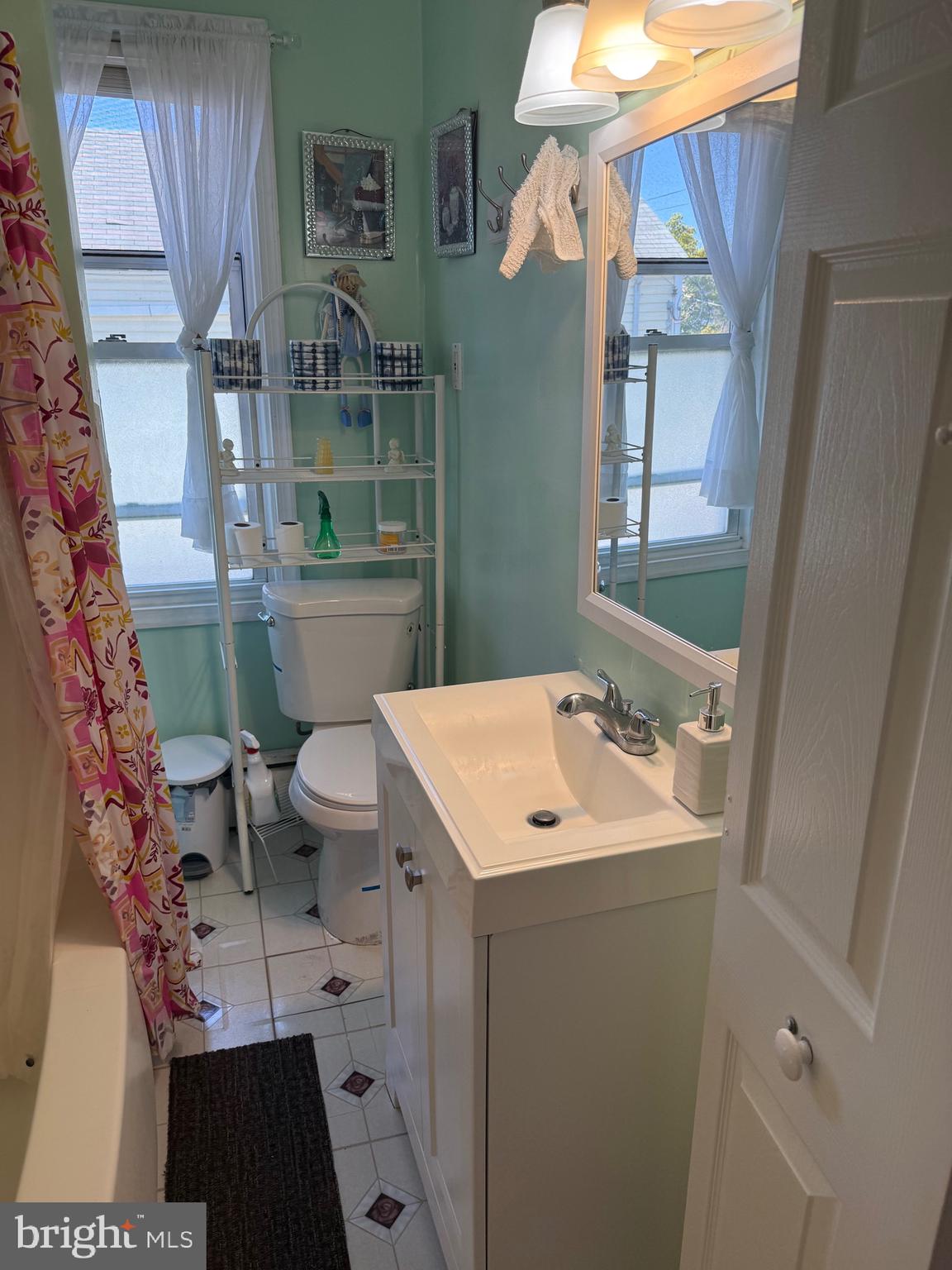 LAWNDALE - Residential