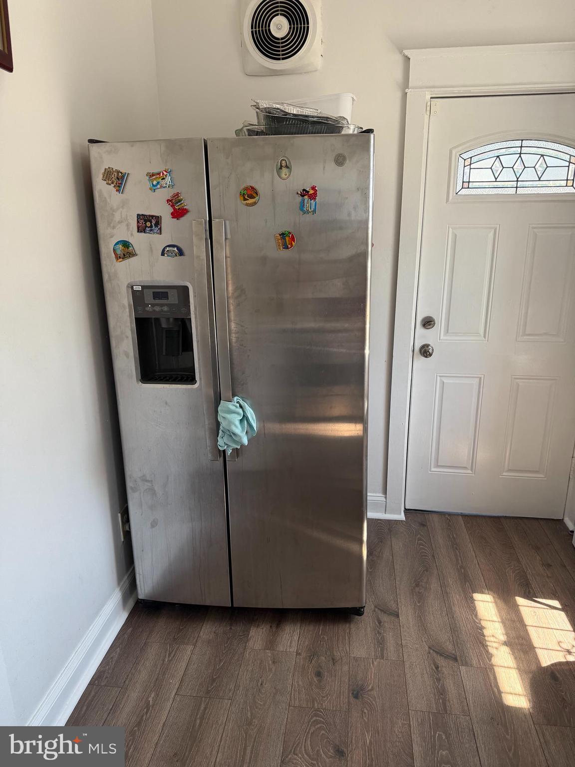 LAWNDALE - Residential