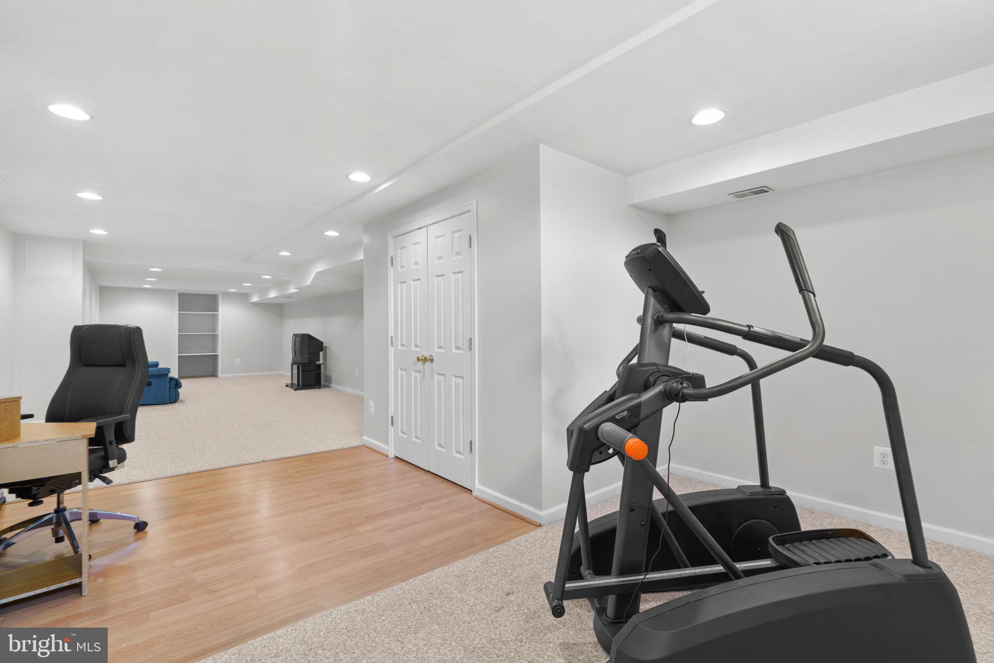 WAVERLY WOODS - Residential