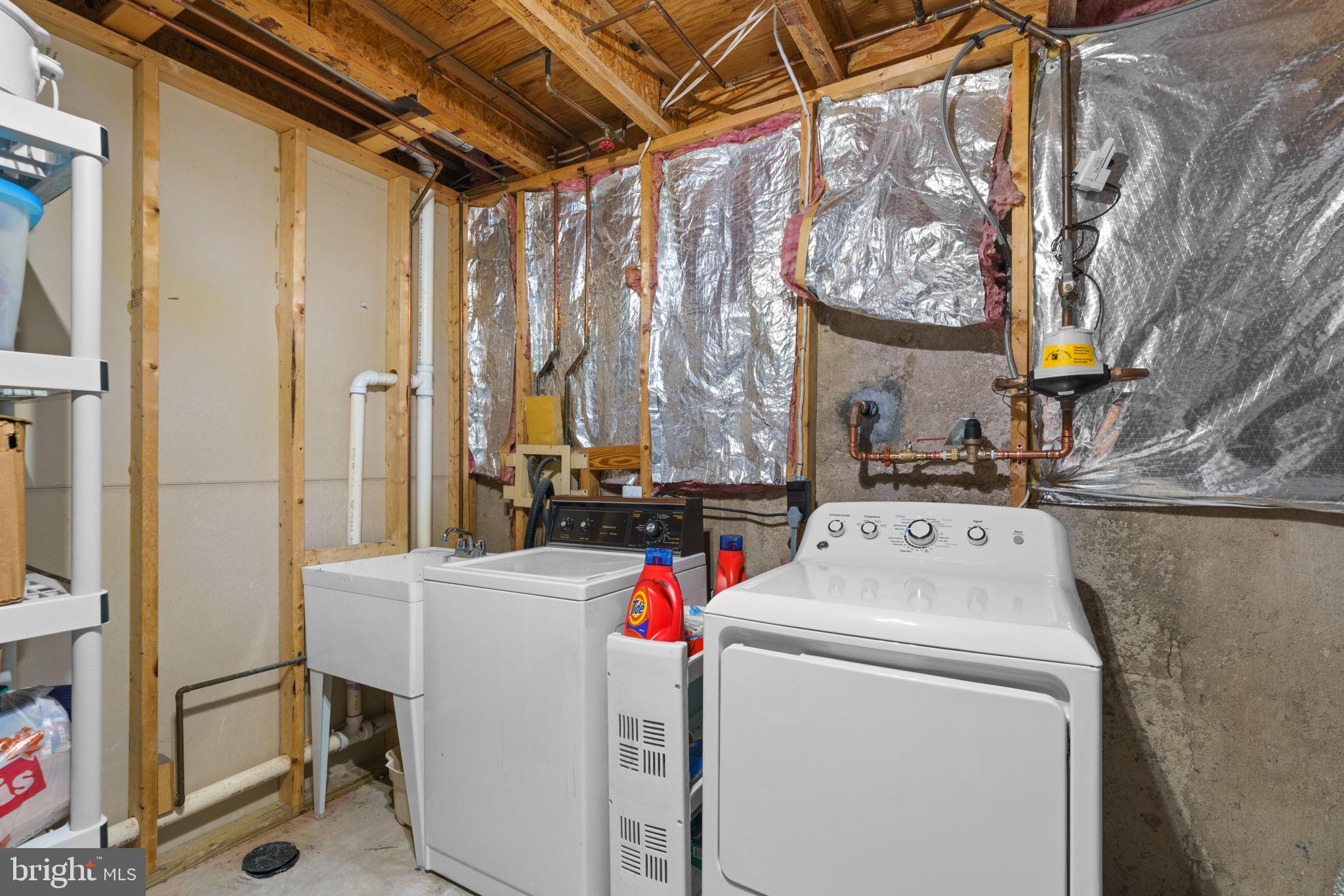 WAVERLY WOODS - Residential