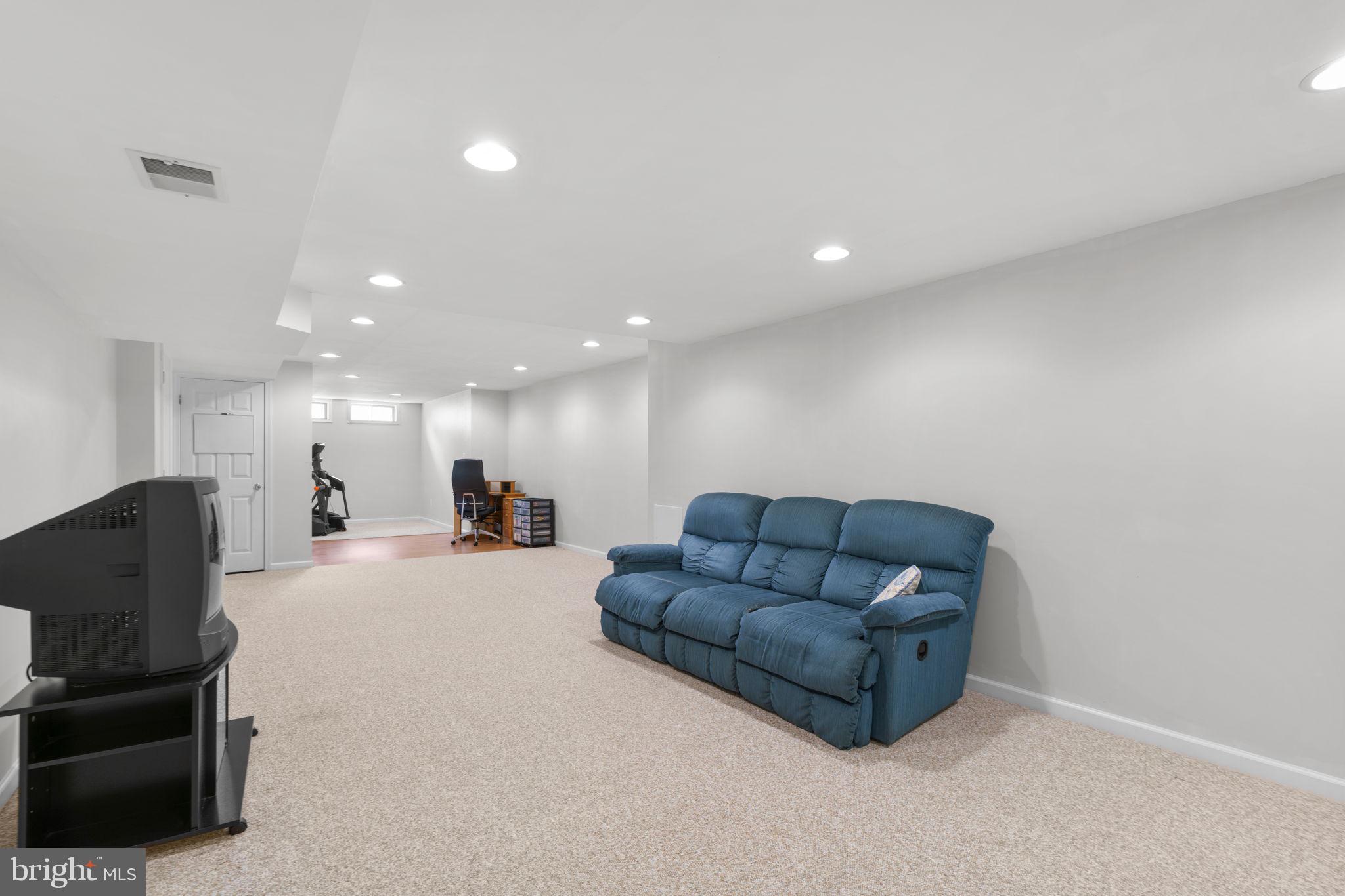 WAVERLY WOODS - Residential