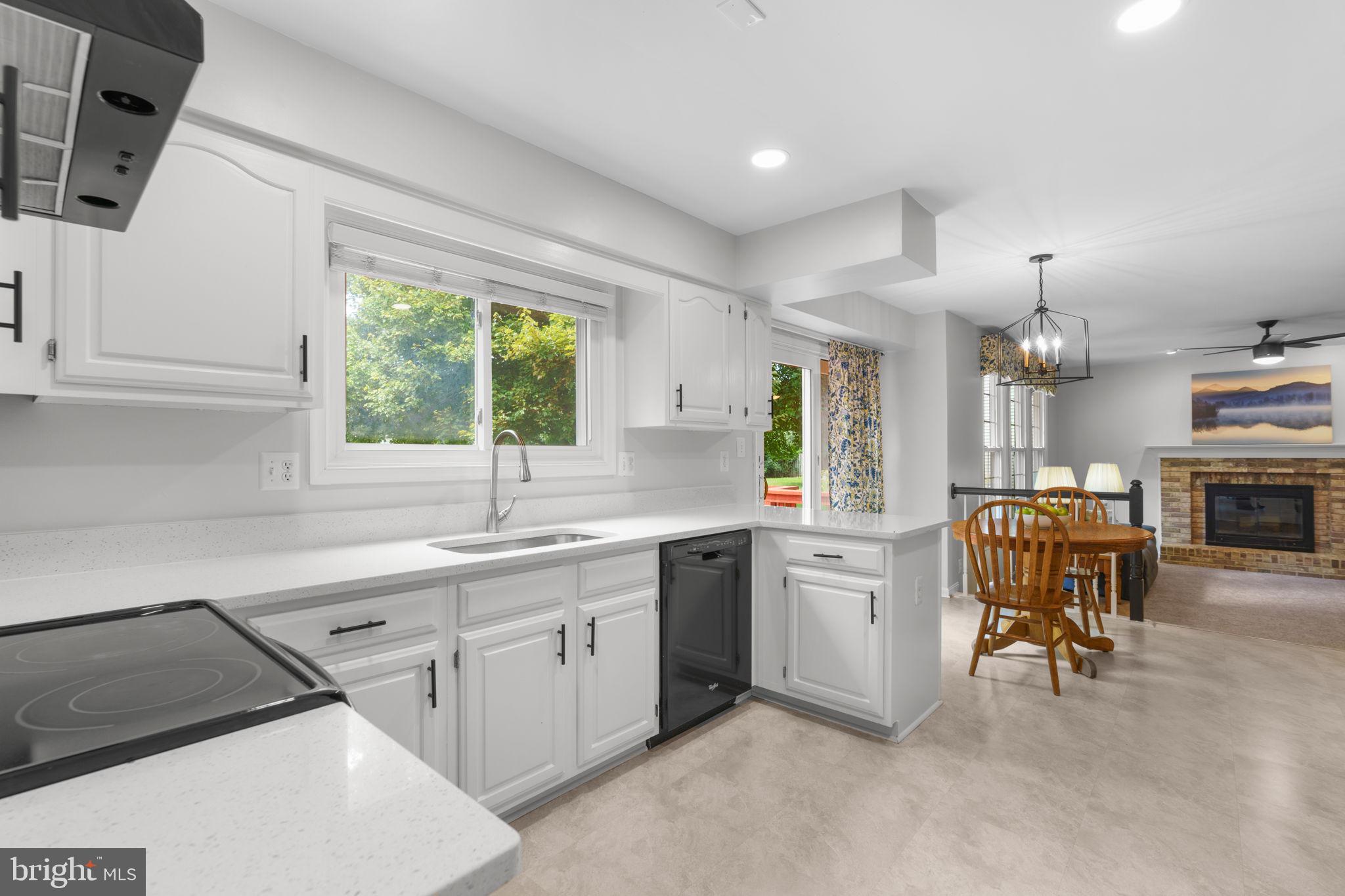 WAVERLY WOODS - Residential