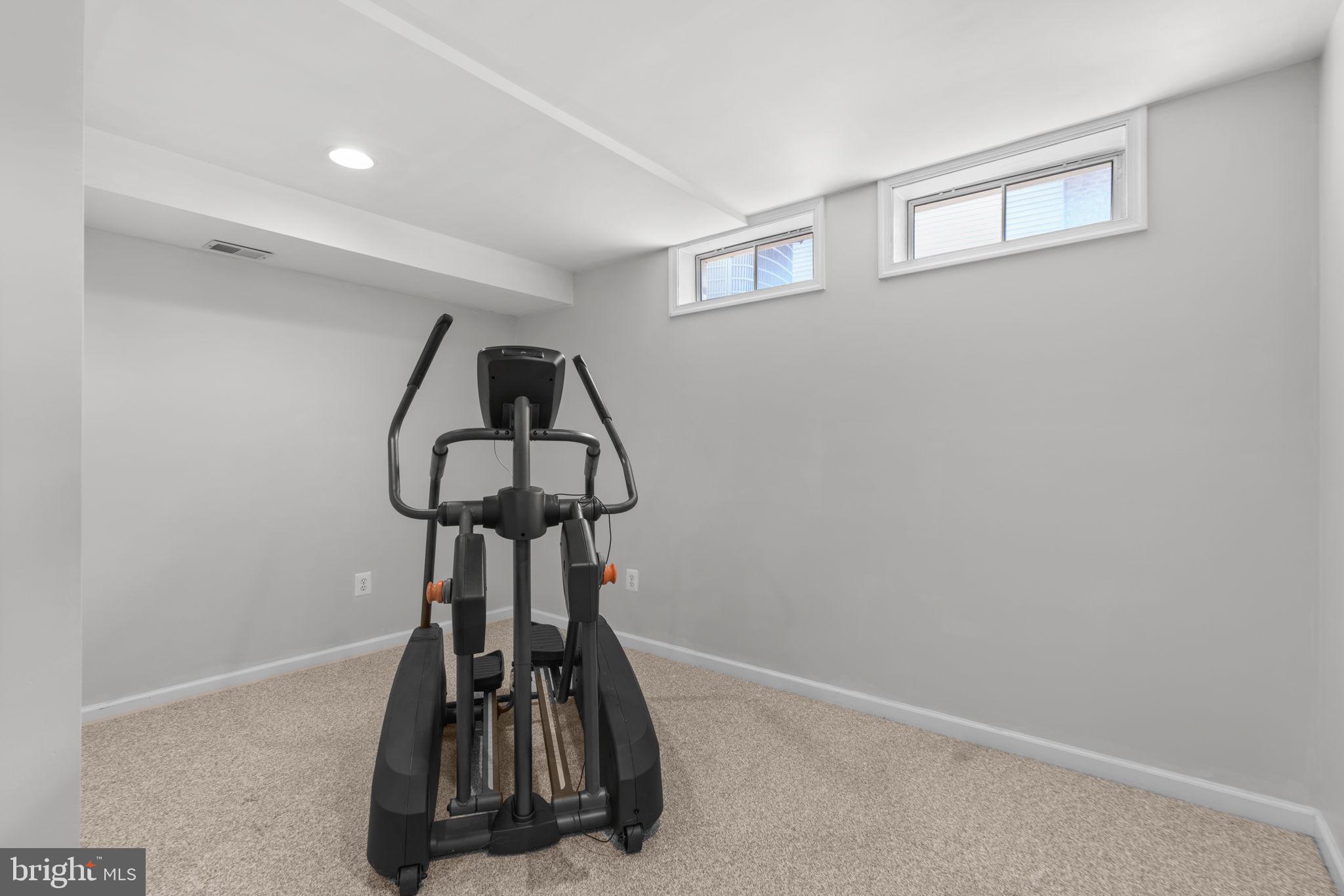 WAVERLY WOODS - Residential