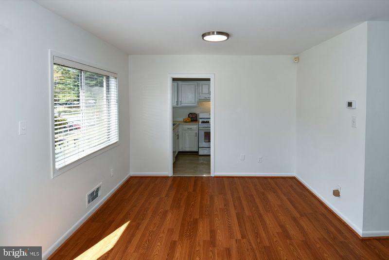 PARKSIDE CONDOMINIUMS - Residential Lease