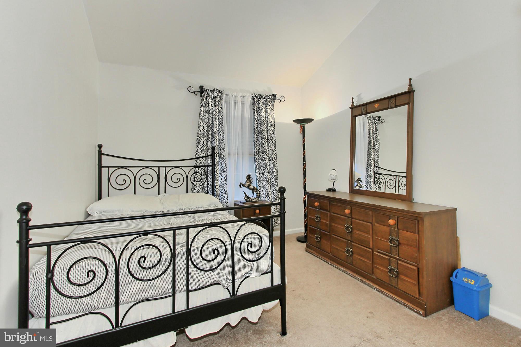 COUNTRYSIDE - Residential