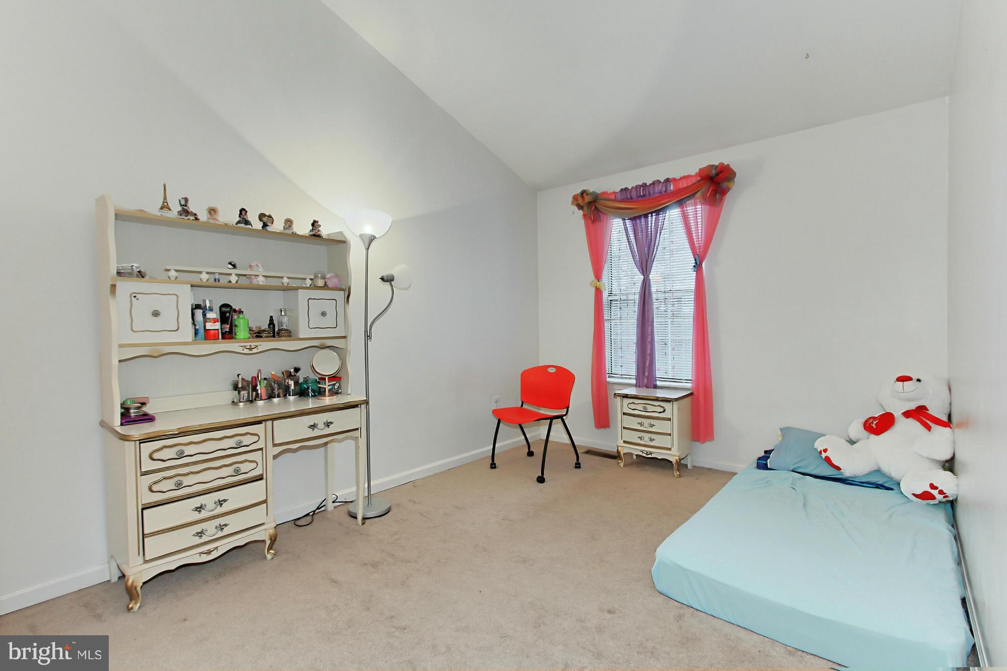 COUNTRYSIDE - Residential