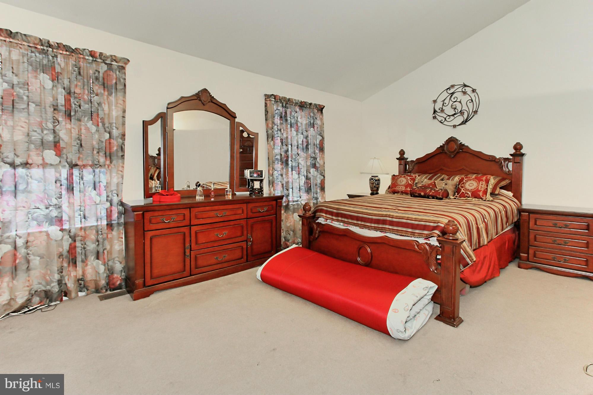 COUNTRYSIDE - Residential