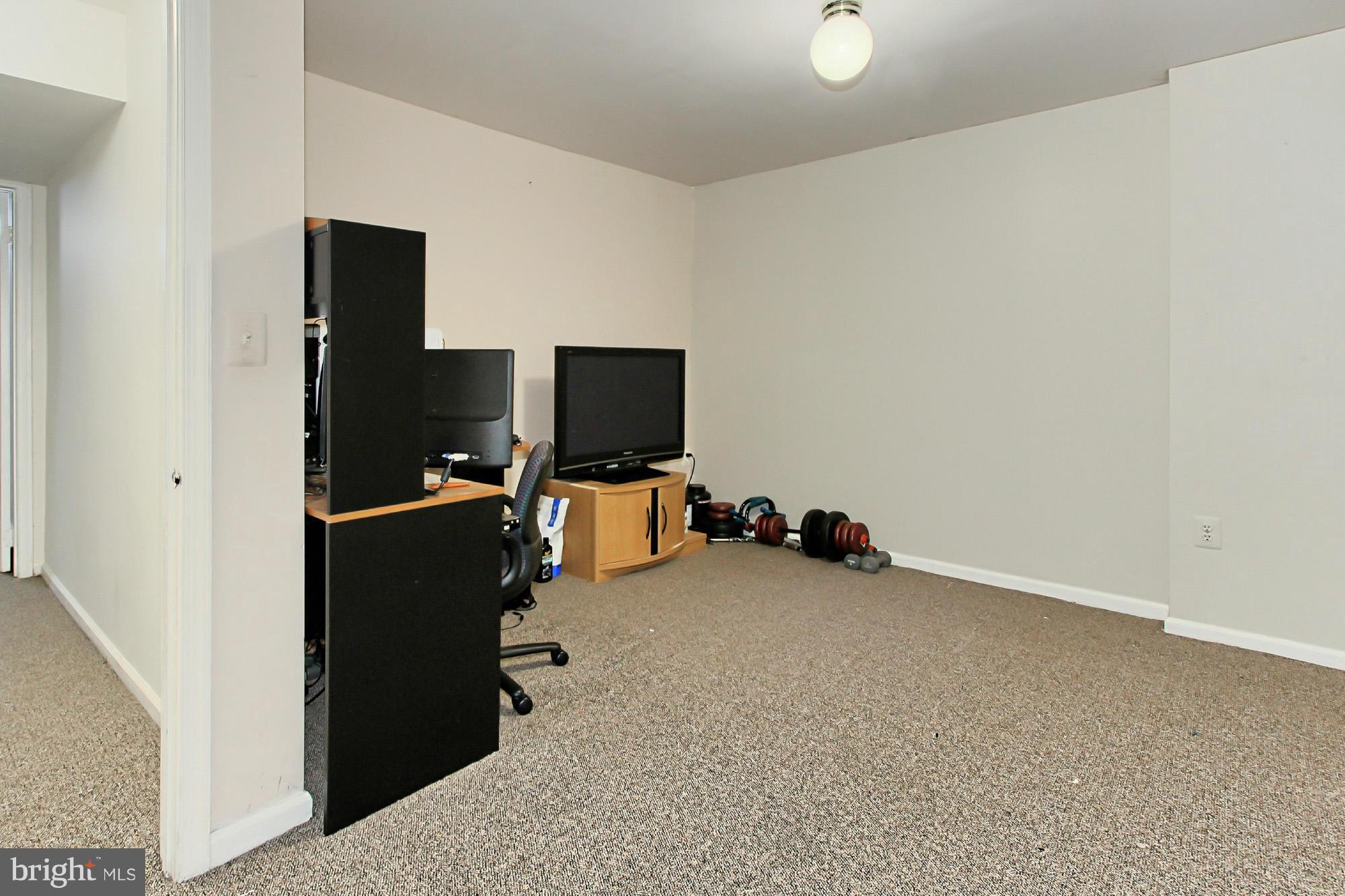 COUNTRYSIDE - Residential