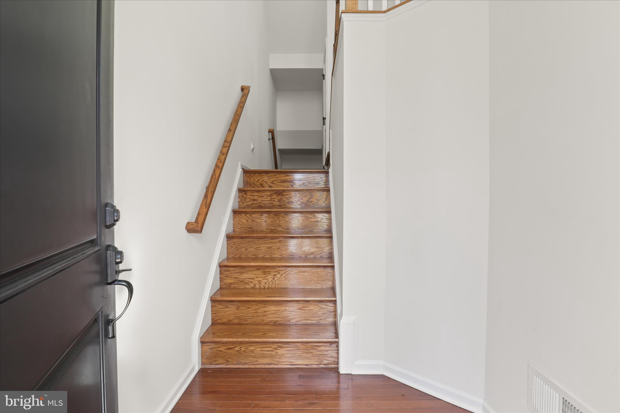 LOUDOUN VALLEY ESTATES 2 - Residential Lease