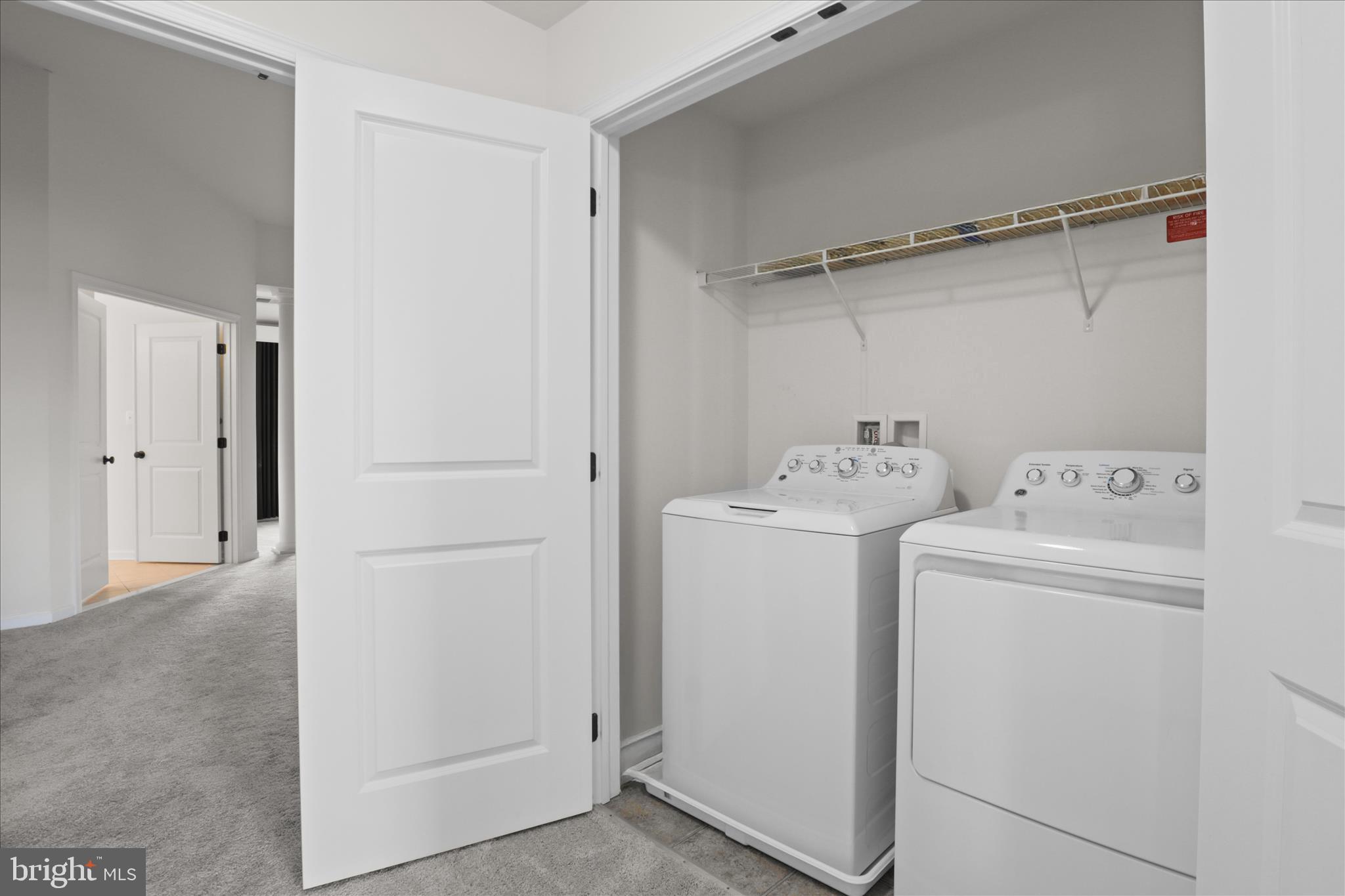 LOUDOUN VALLEY ESTATES 2 - Residential Lease