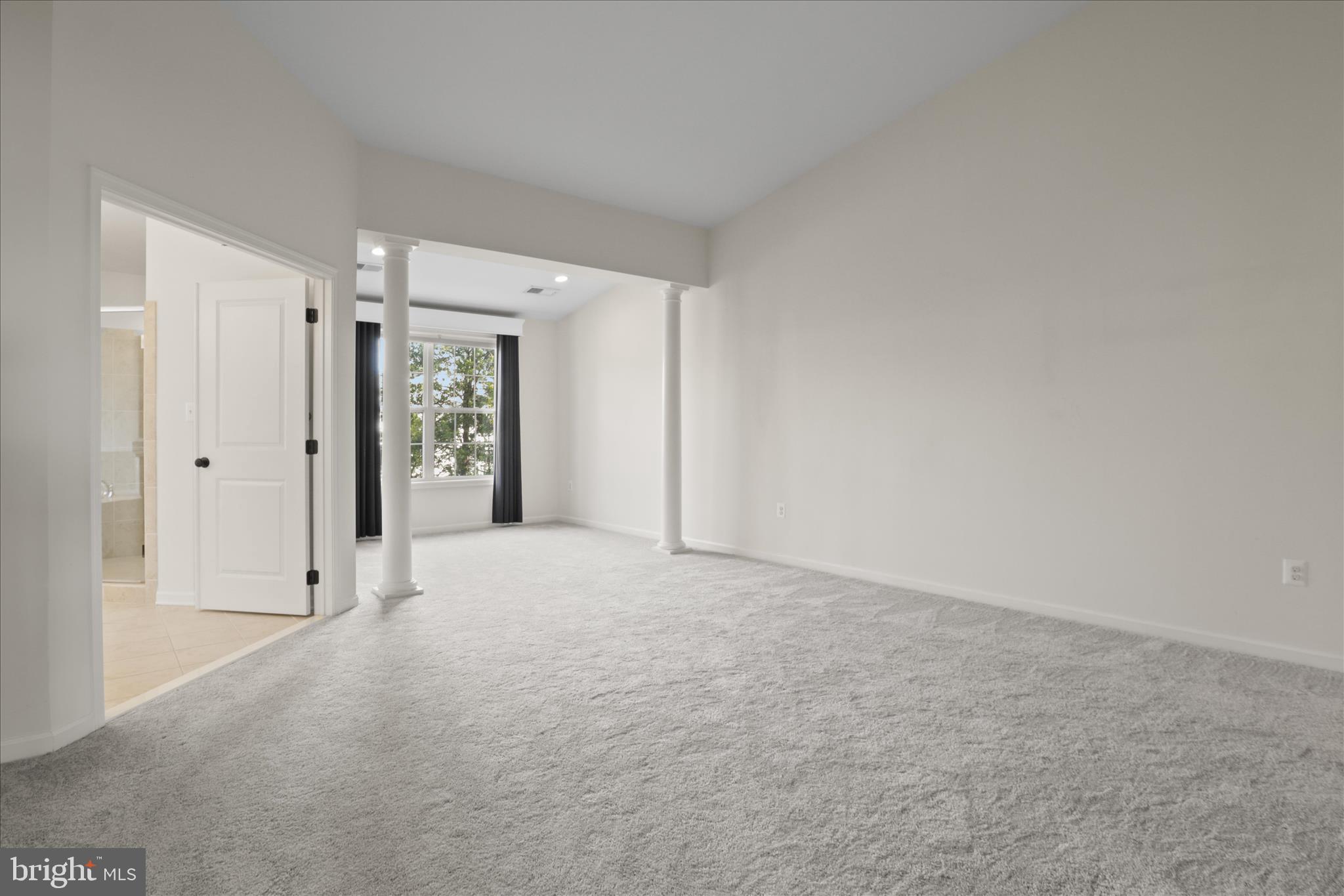 LOUDOUN VALLEY ESTATES 2 - Residential Lease