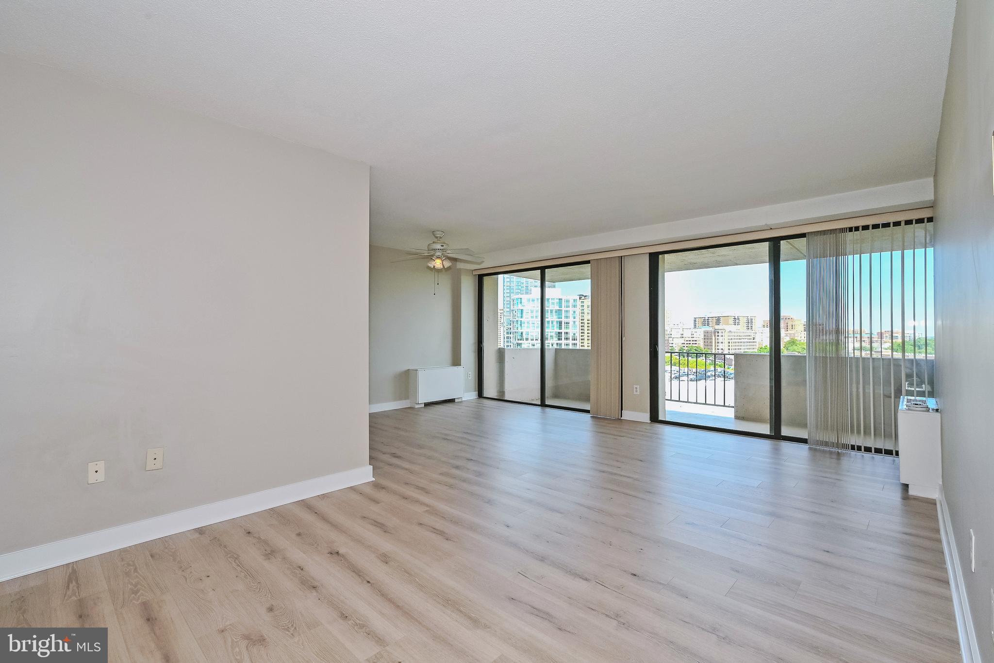 4141 N HENDERSON ROAD 822