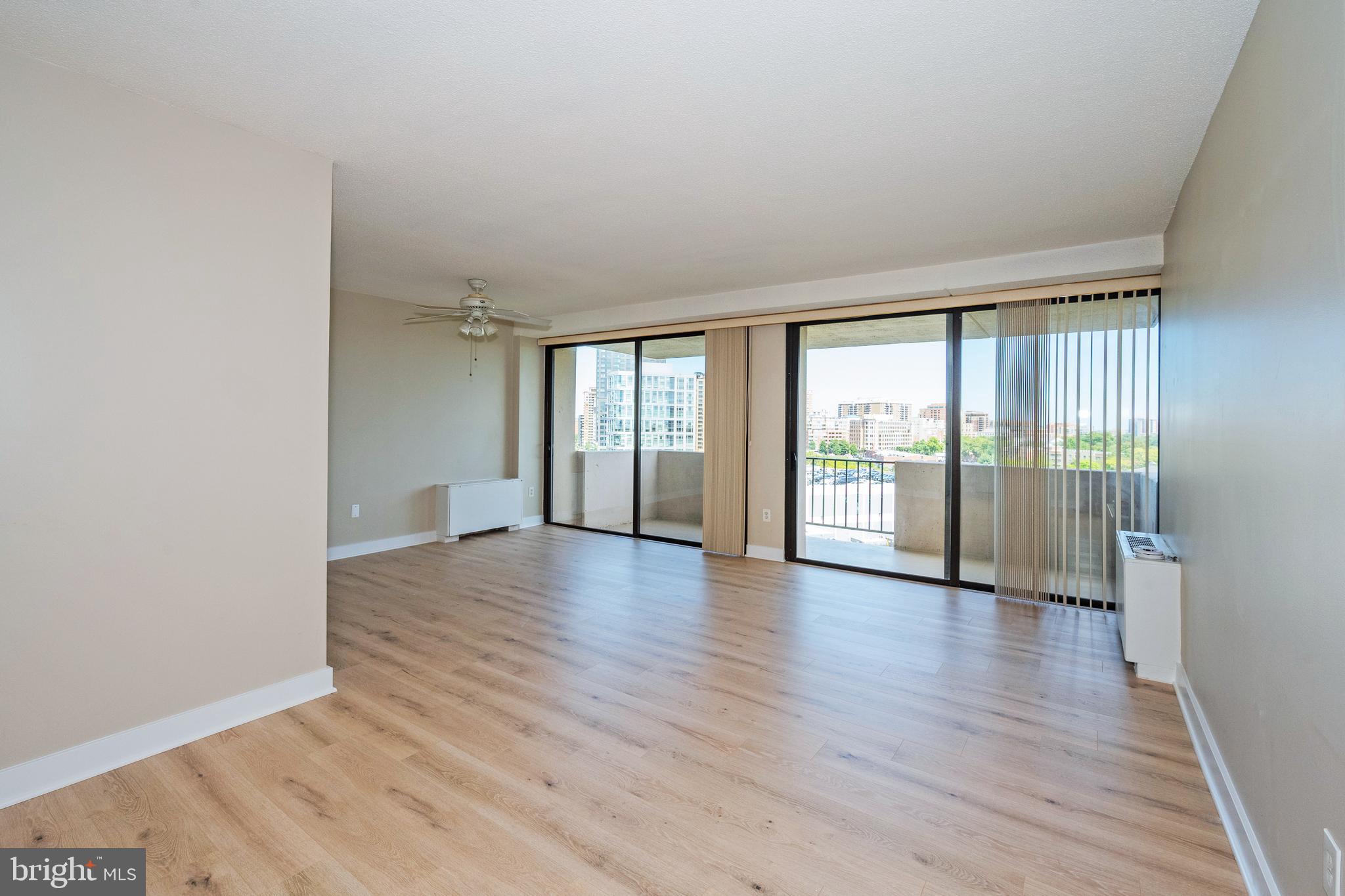 4141 N HENDERSON ROAD 822