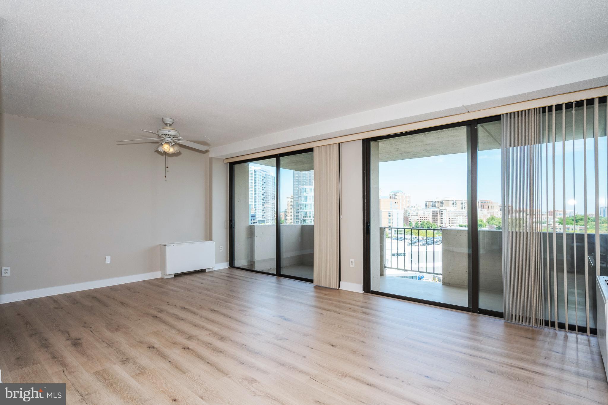 4141 N HENDERSON ROAD 822