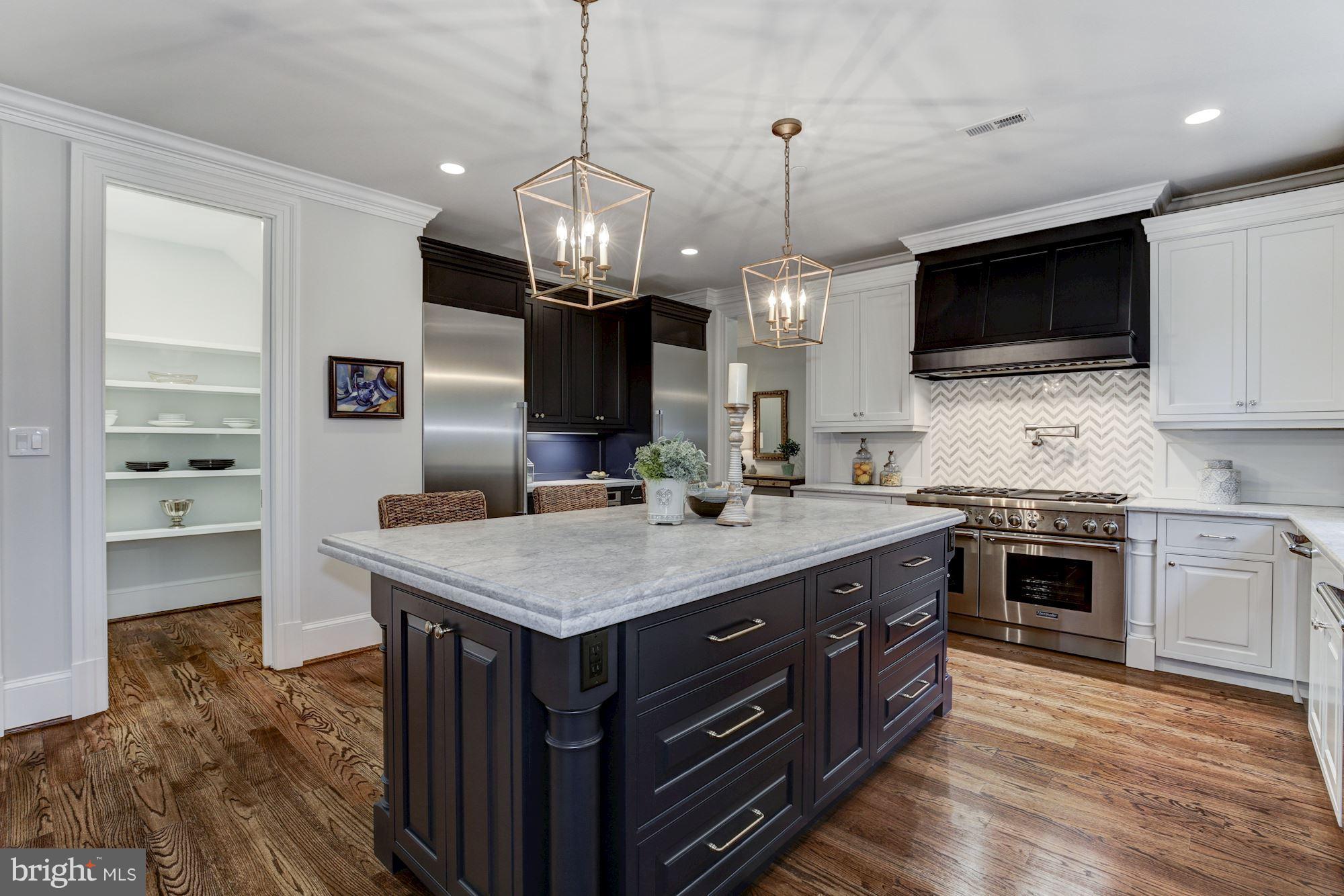 GLEN ECHO HEIGHTS - Residential