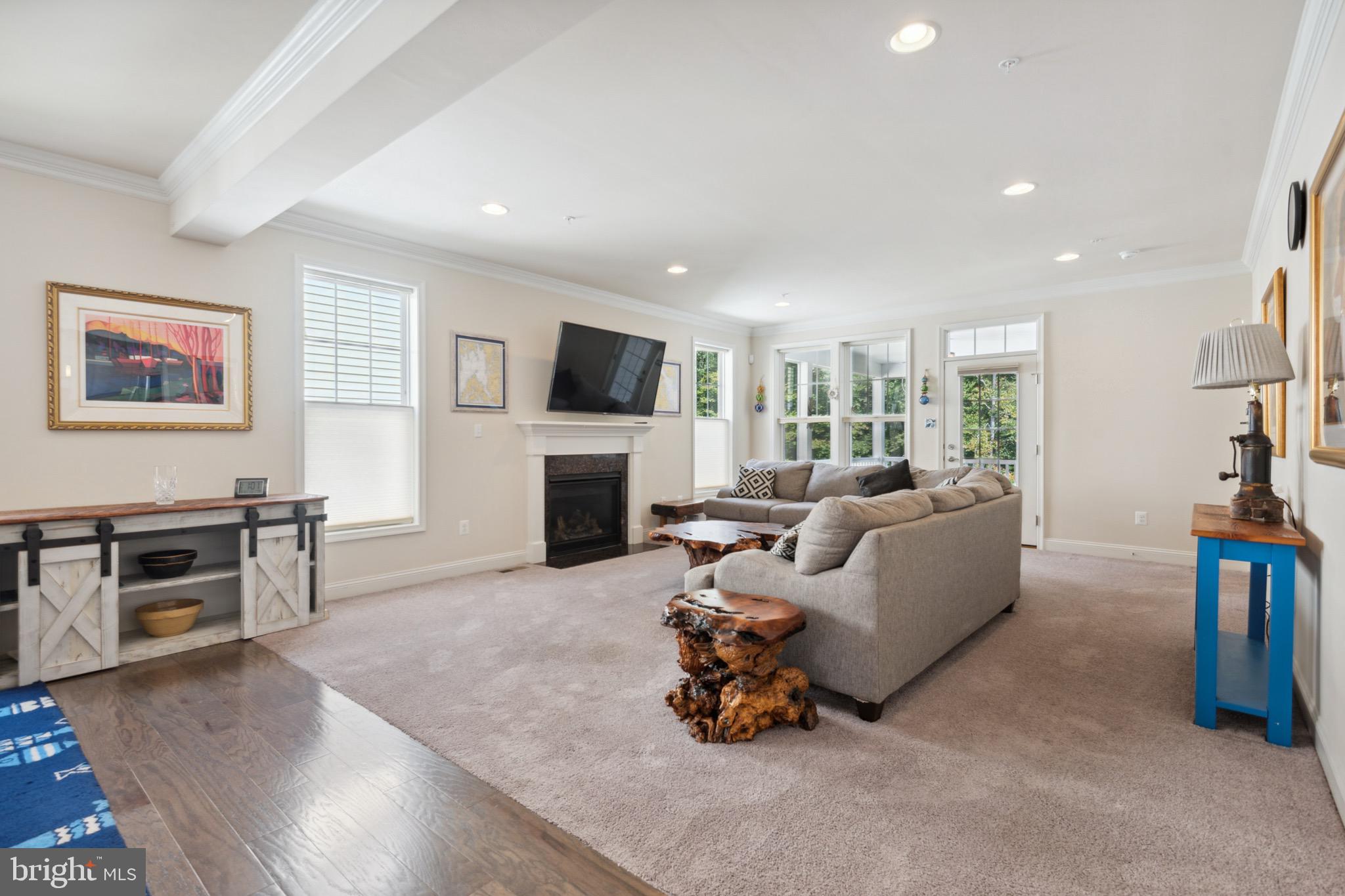 TWO RIVERS - Residential