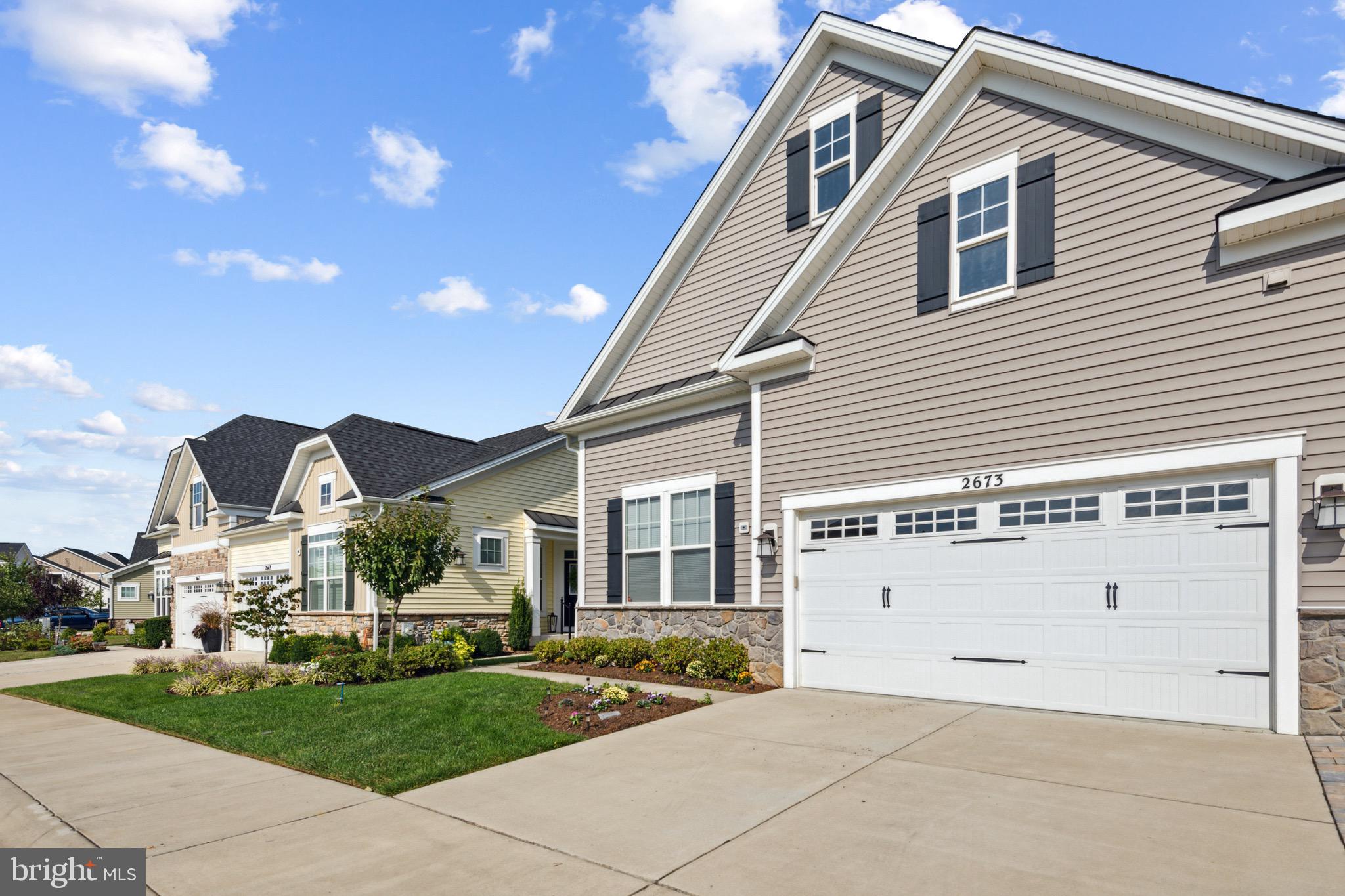 TWO RIVERS - Residential