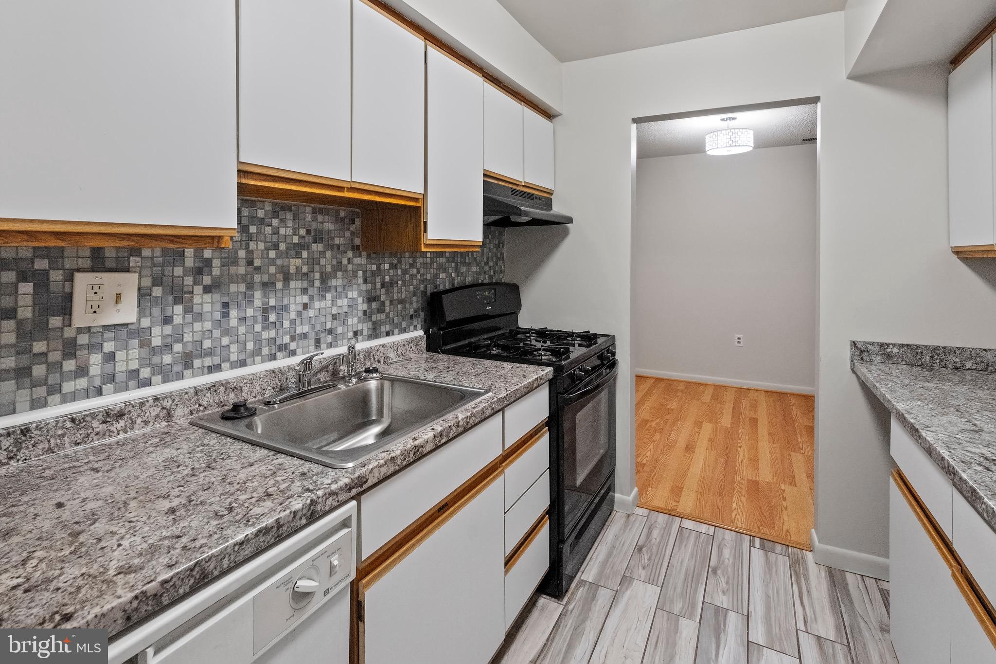 ROCKLAND RUN - Residential