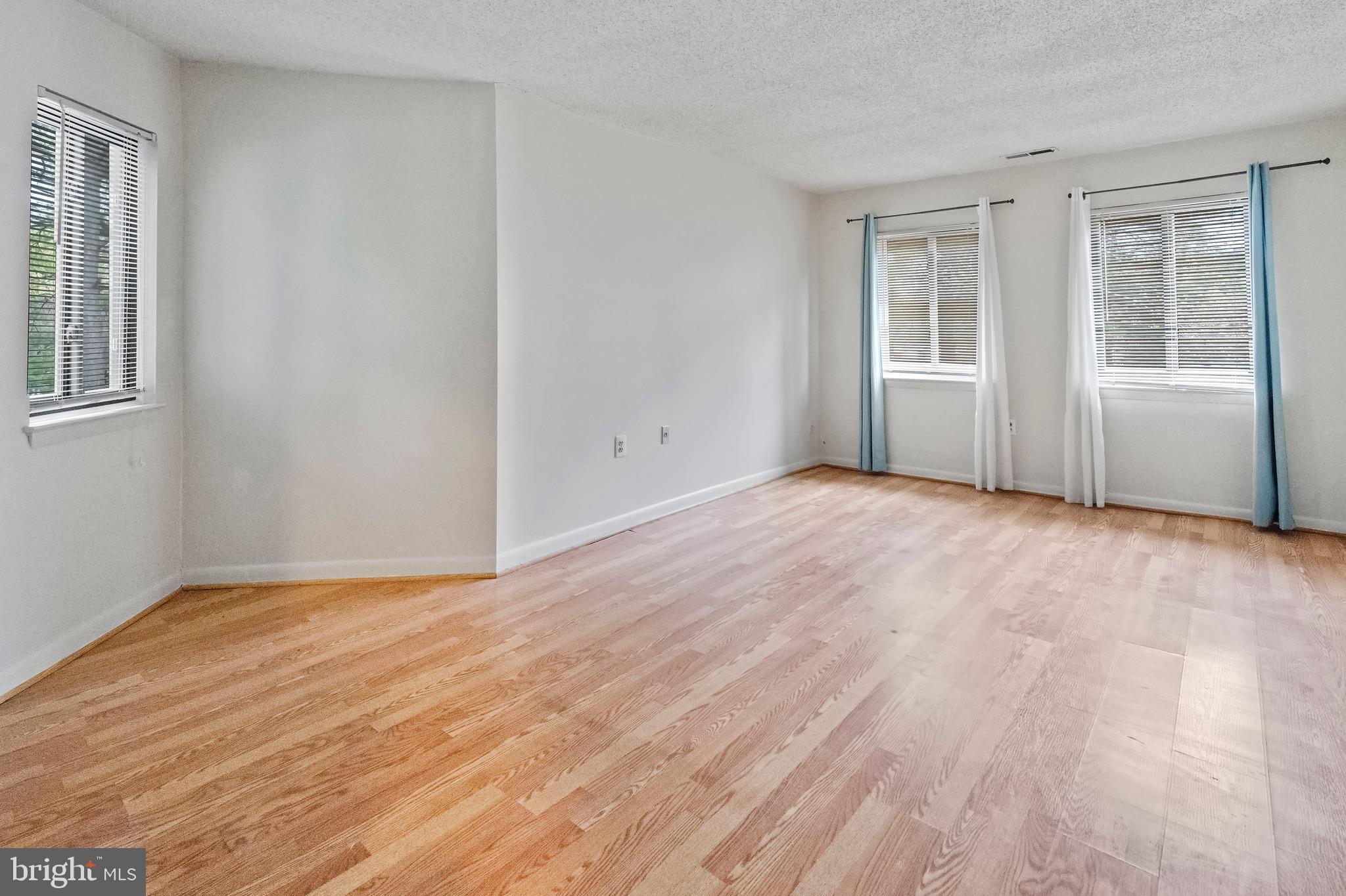 ROCKLAND RUN - Residential