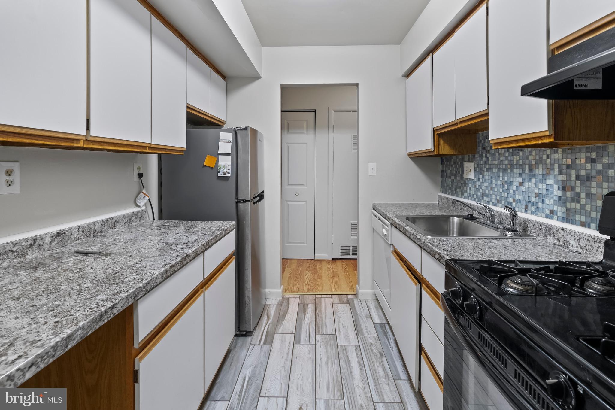 ROCKLAND RUN - Residential