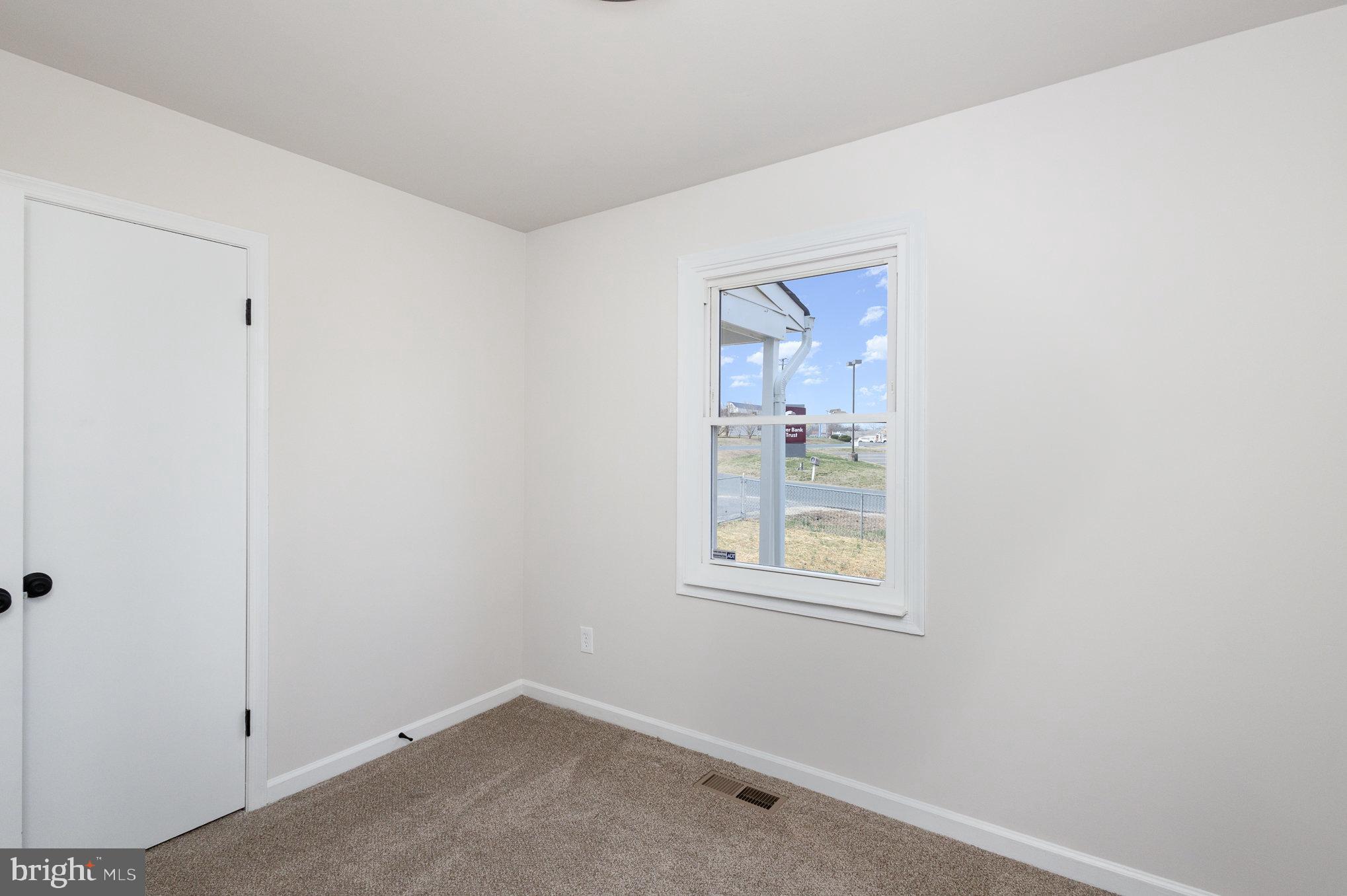 MILL GARDEN - Residential