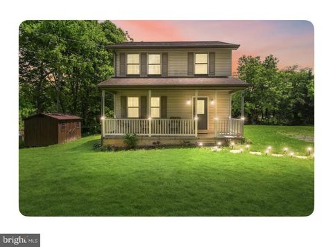 8 WHITING AVENUE BOYCE VA 22620