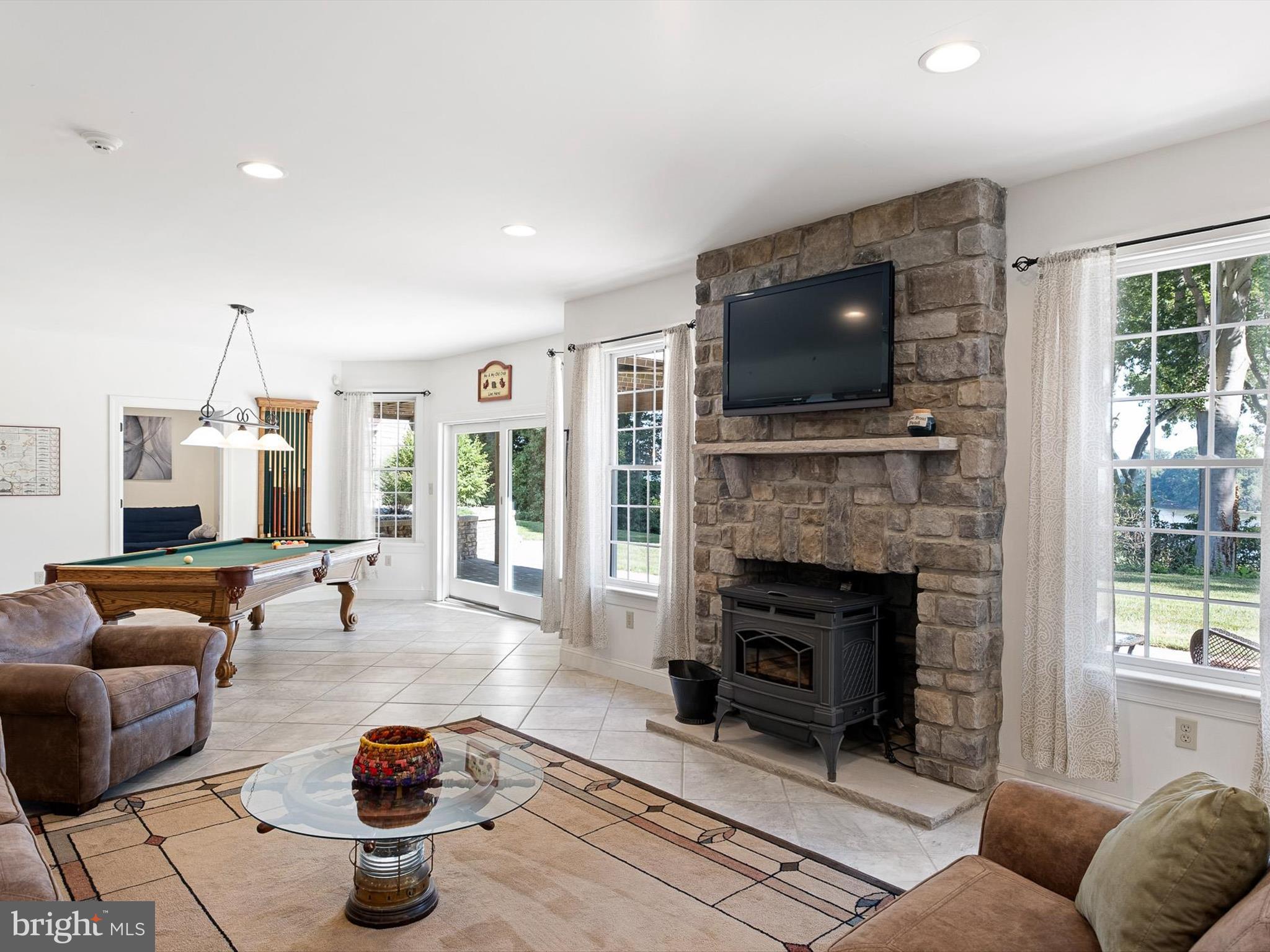 CABIN JOHN HEIGHTS - Residential