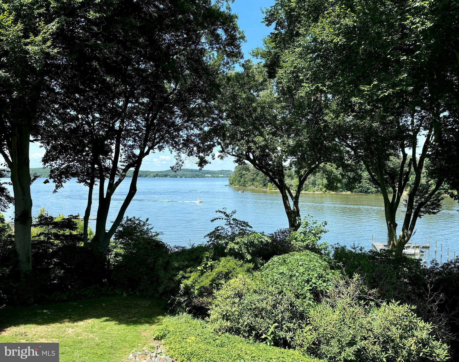 CABIN JOHN HEIGHTS - Residential