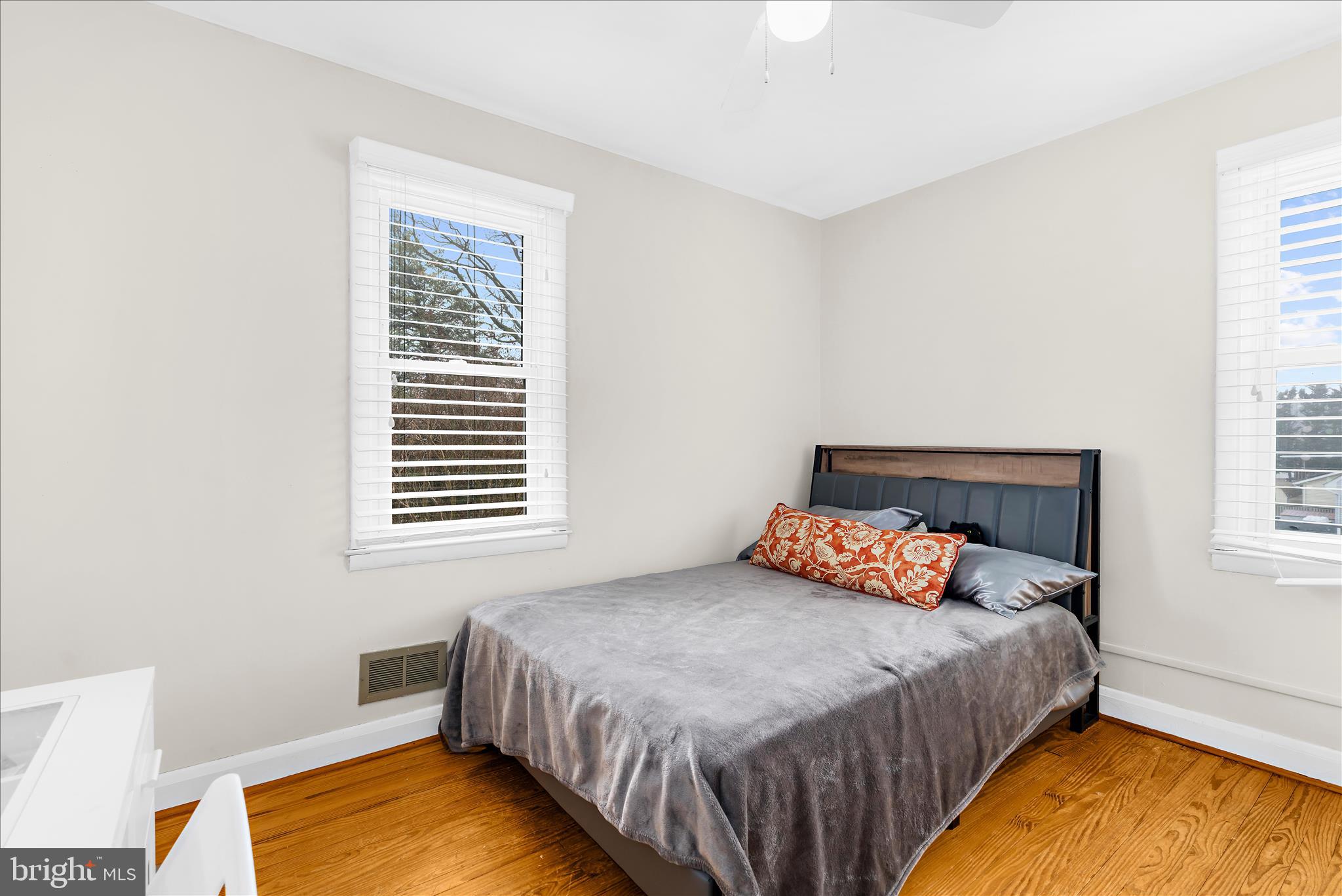 BAYSIDE BEACH - Residential