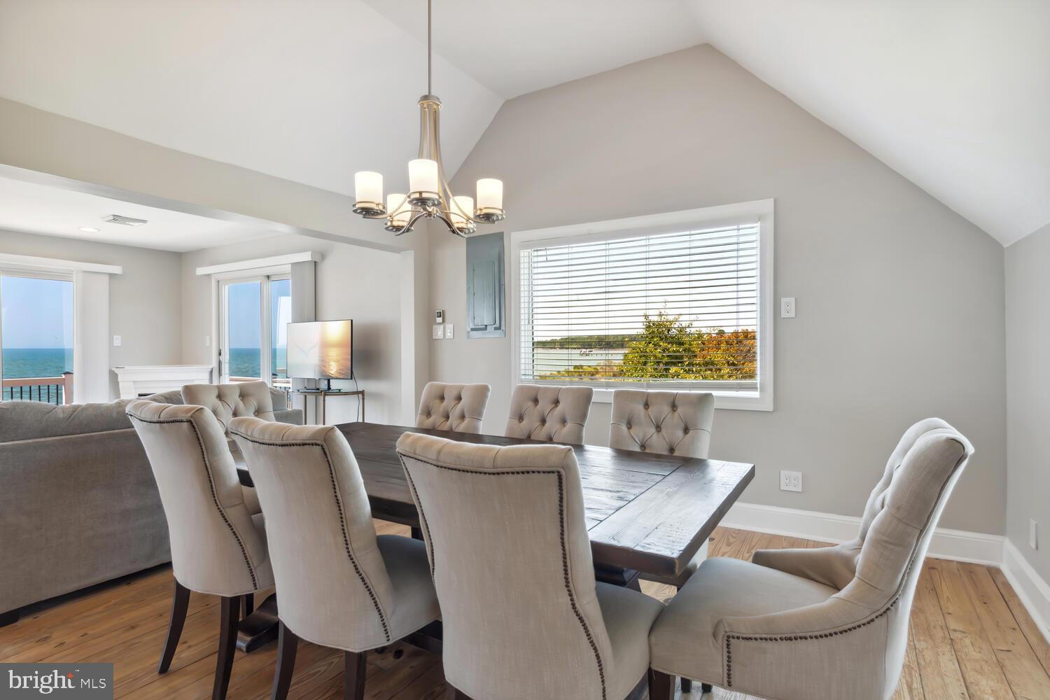 NECK DISTRICT - Residential