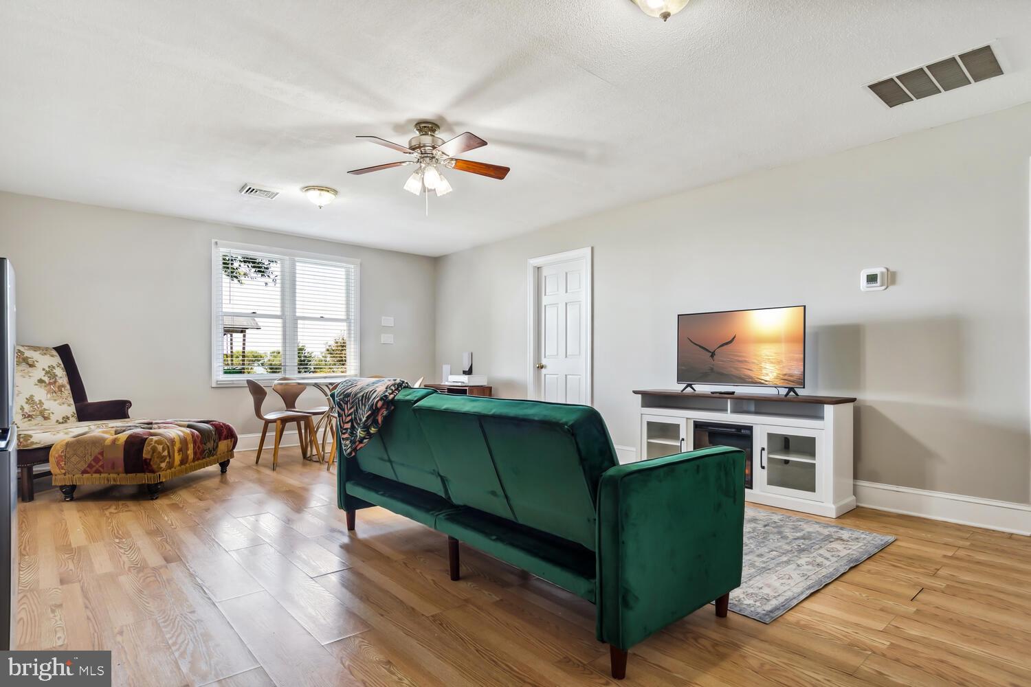 NECK DISTRICT - Residential