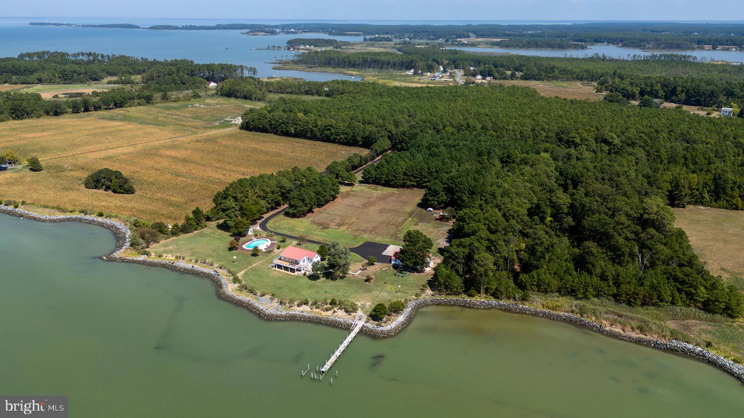 NECK DISTRICT - Residential