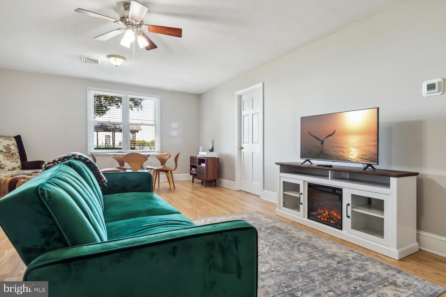 NECK DISTRICT - Residential